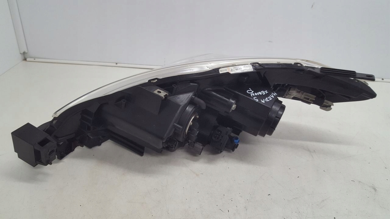 light front front right xenon Mazda 5 V 2,0