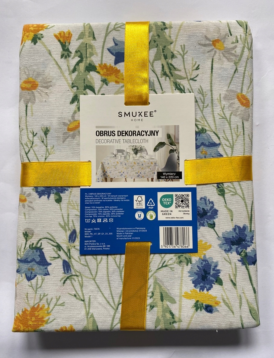 

Smukee duży obrus w Stokrotki I Chabry 140x220 cm
