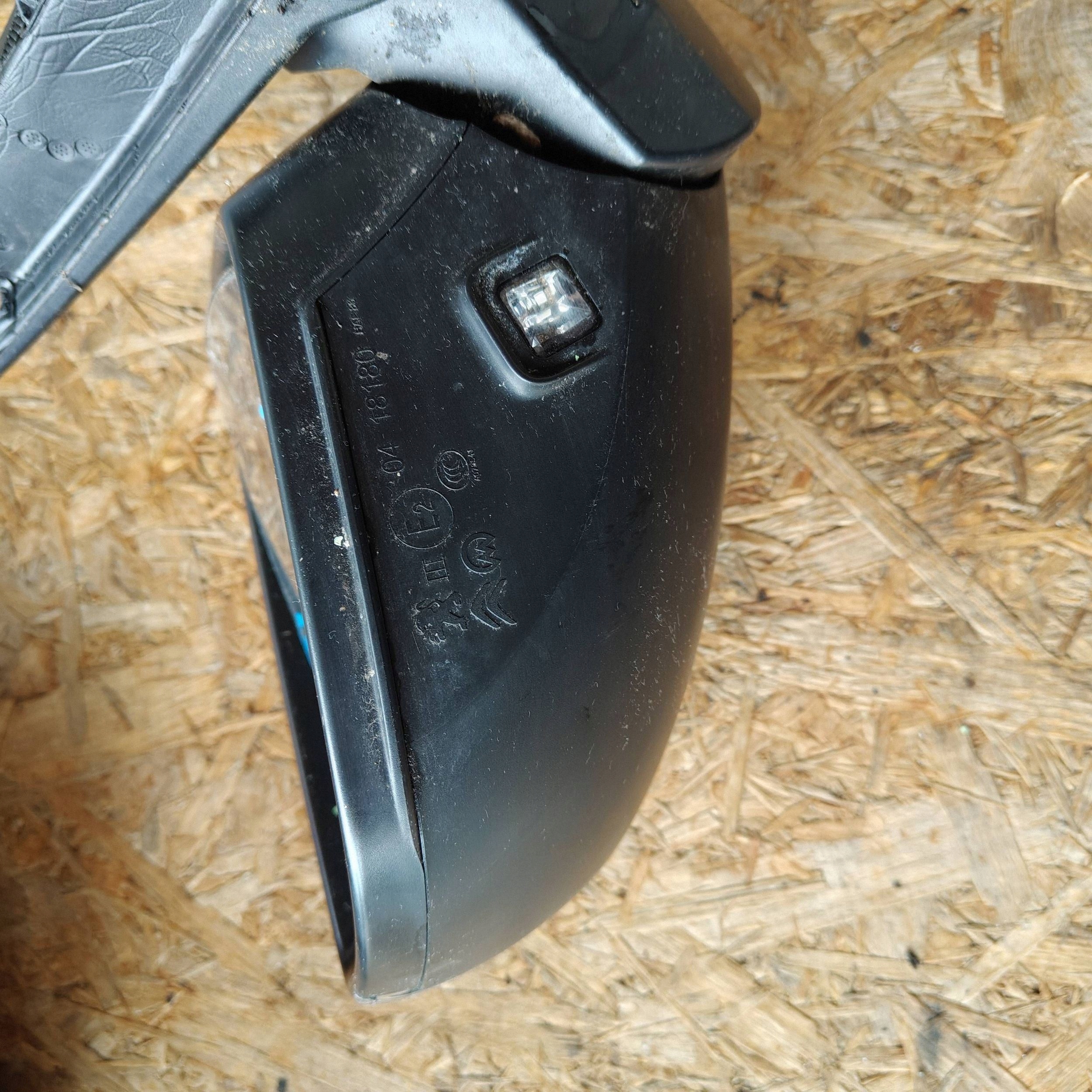 Peugeot 208 II electrics mirror side left side EVL 23267311508