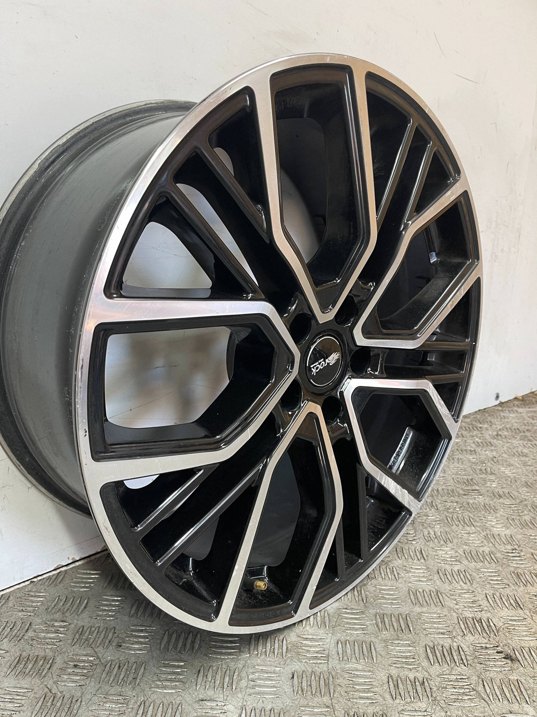disk hliníkový 20 BROCK CAYENNE KBA53376 9J X 20