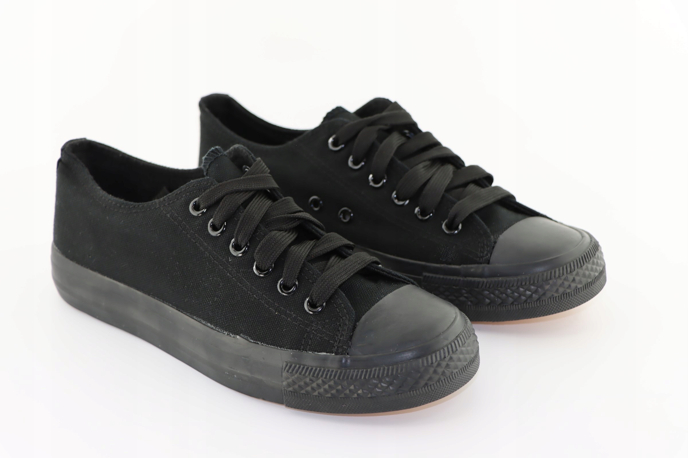 

Trampki Damskie Sport TH68-2 C.czarny R.38