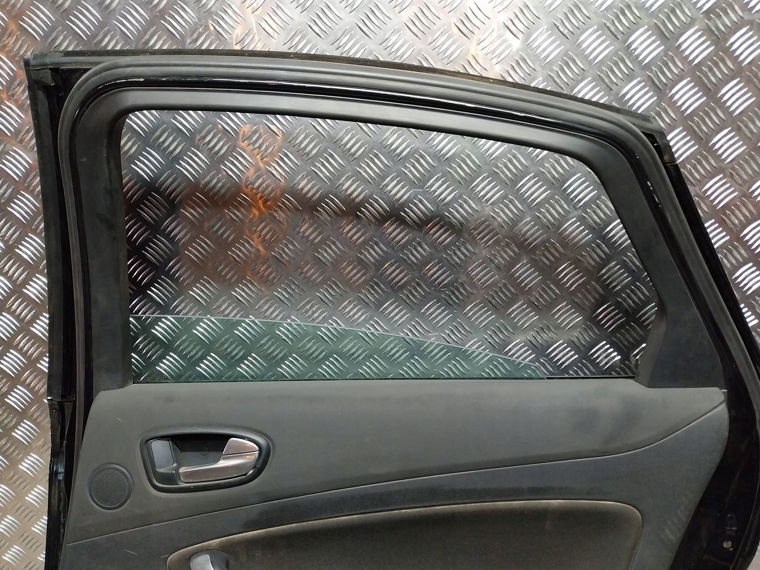 door rear part right FORD MONDEO MK4 HATCHBACK 08