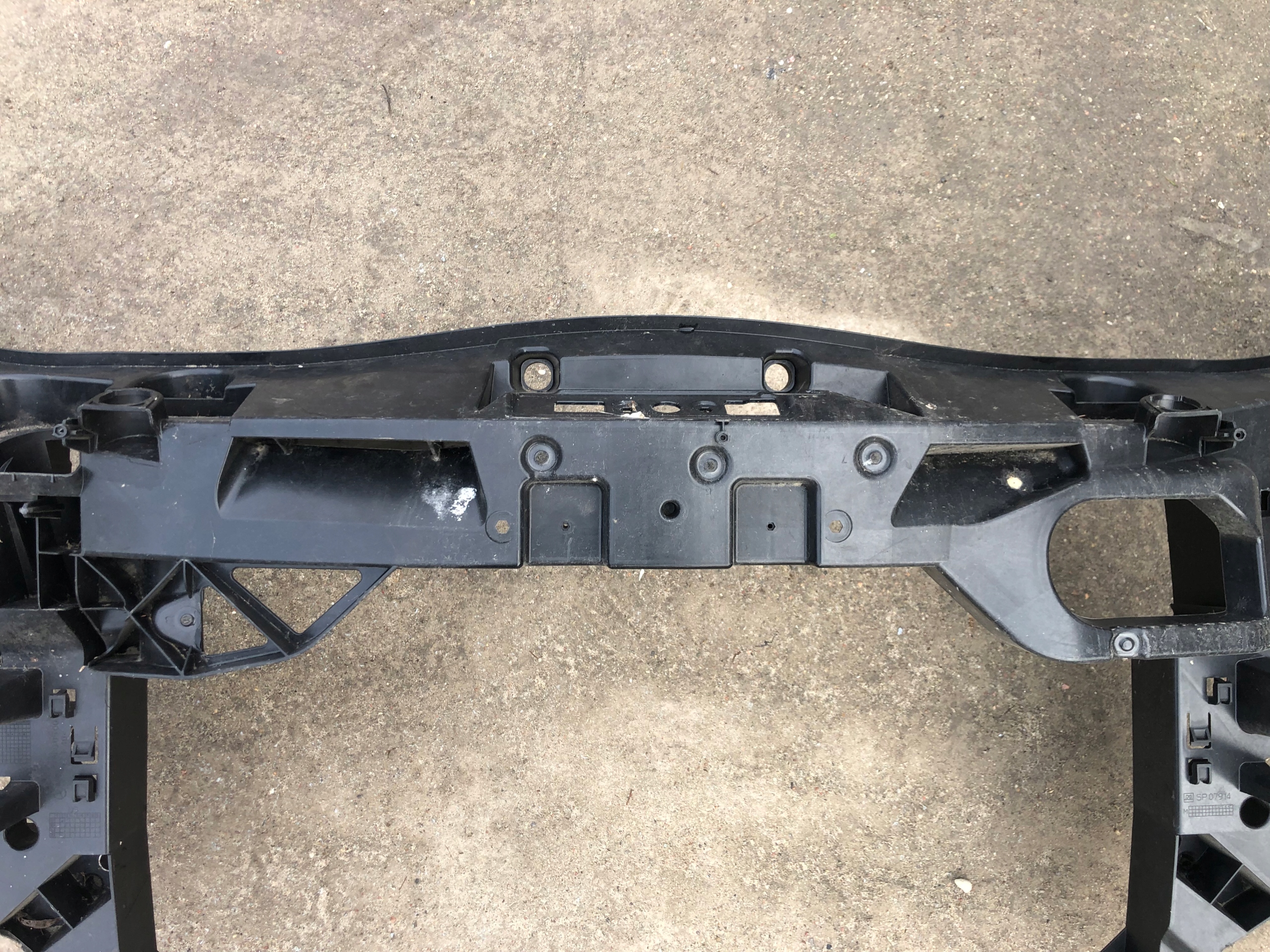 support panel for radiators front MERCEDES W910 A9108800500 without OKUCIA