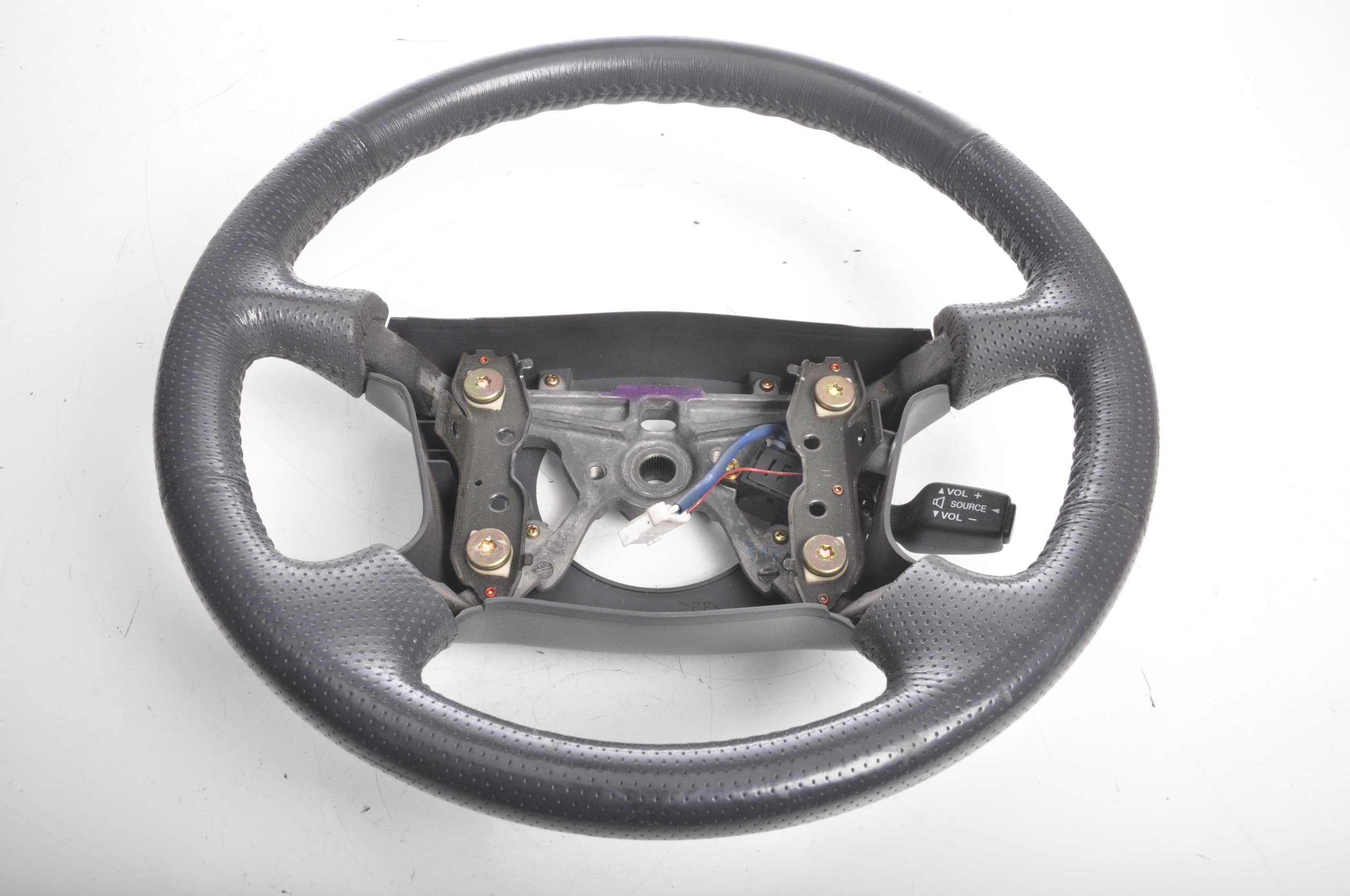 Руль на Mazda Mpv LY3P - Купить запчасть ш/к 6441577
