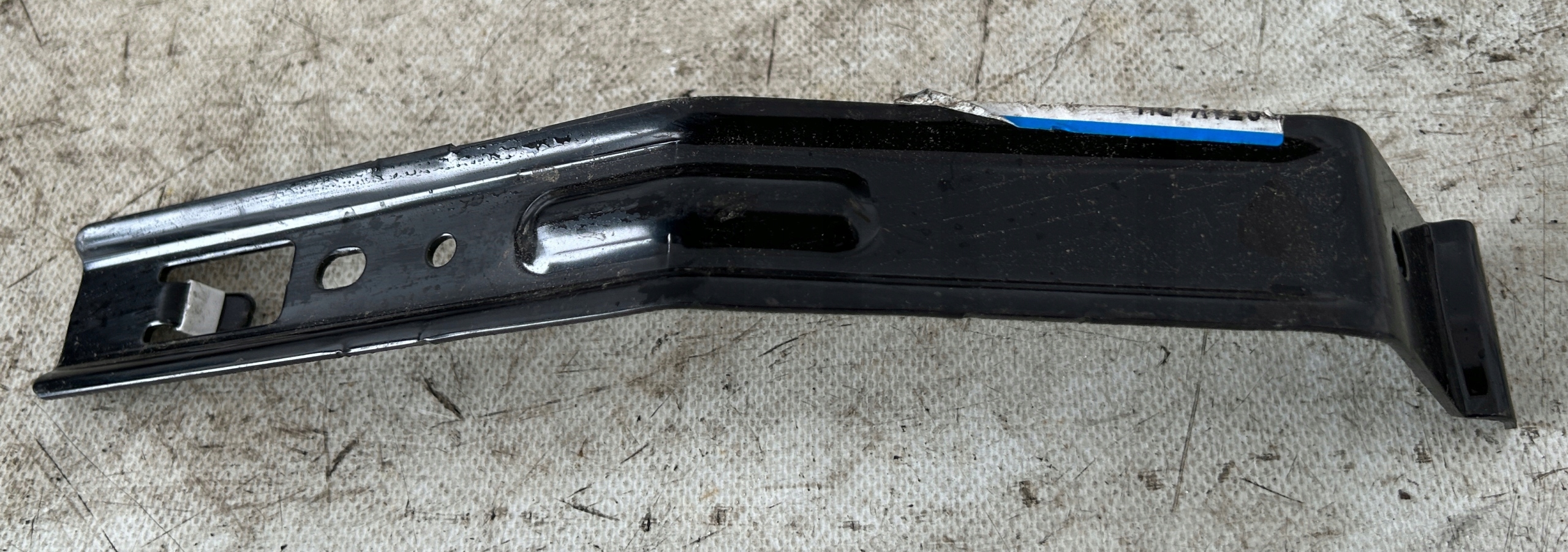 Support plaque Pare choc Gauche Arrière MAZDA CX-5 et