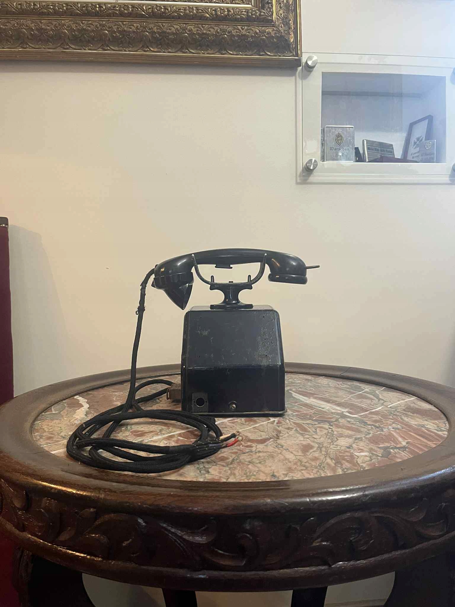 STARY TELEFON NA KORBKĘ MIX&GENEST