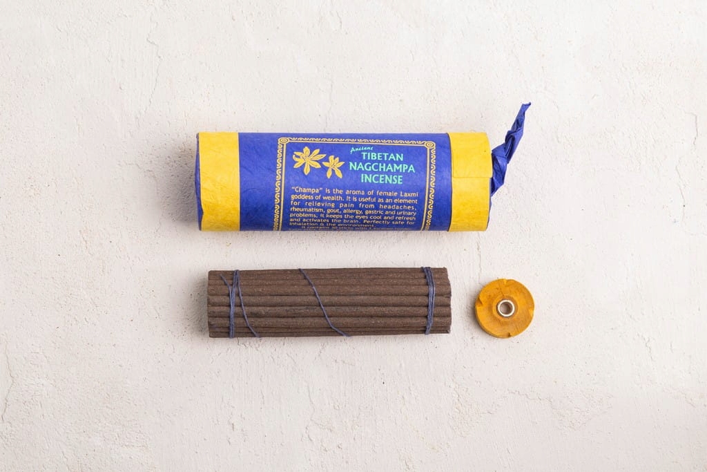 

Kadzidła tybetańskie Nag Champa z olejkiem