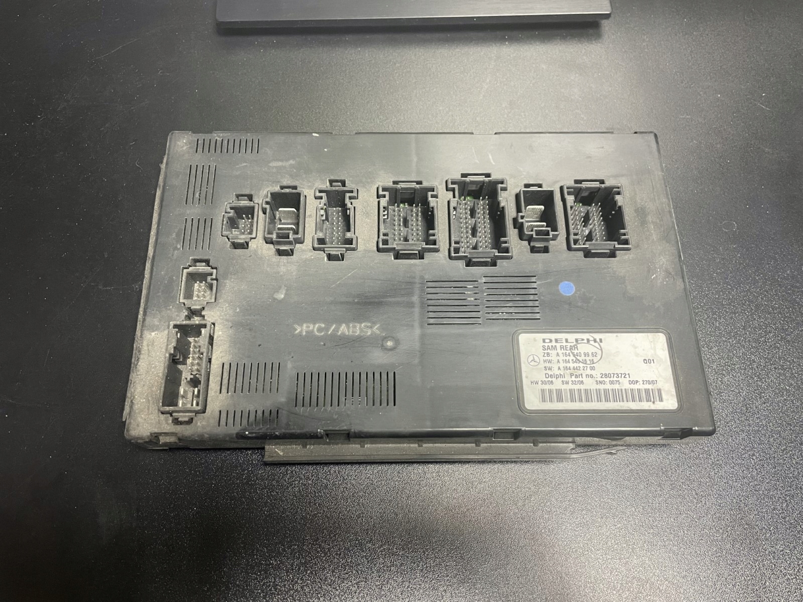 Модуль драйвера ж R-клас W164 W251 A1645409962