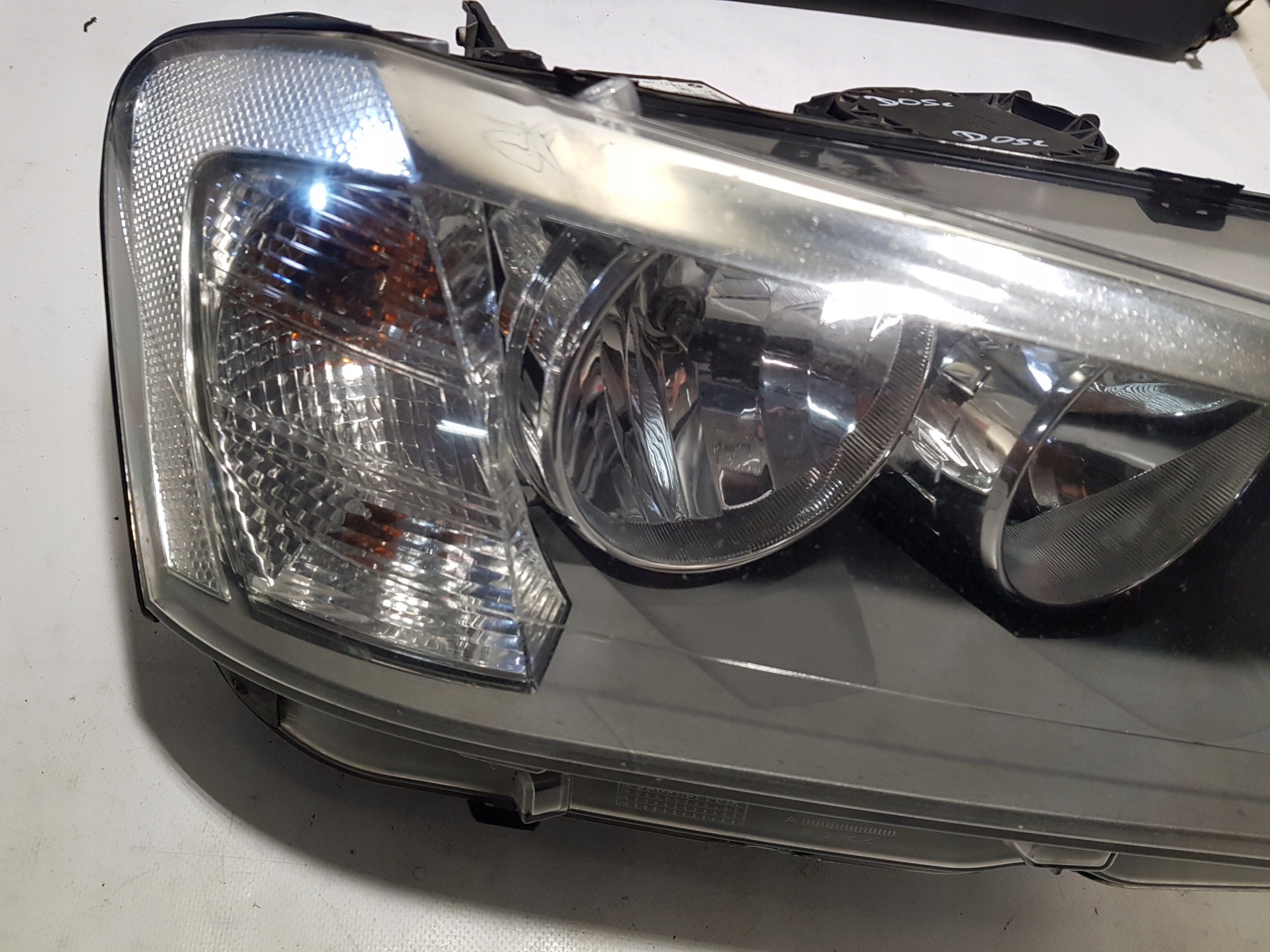 BMW X3 F25 light right front UK 7217290