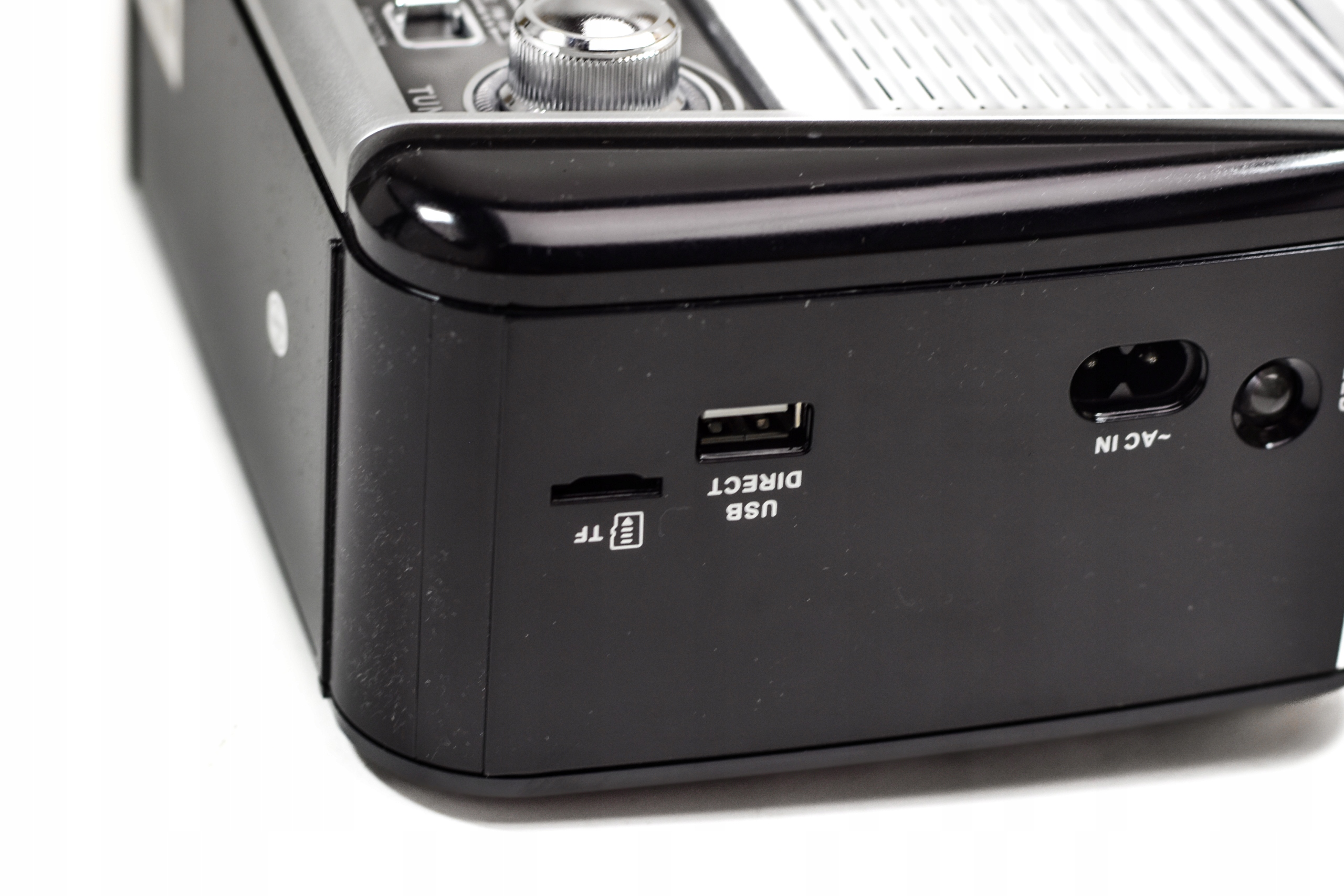 RADIO RETRO SOLAR SOLARNE LATARKA LED GŁOŚNIK USB Głębokość produktu 10 cm