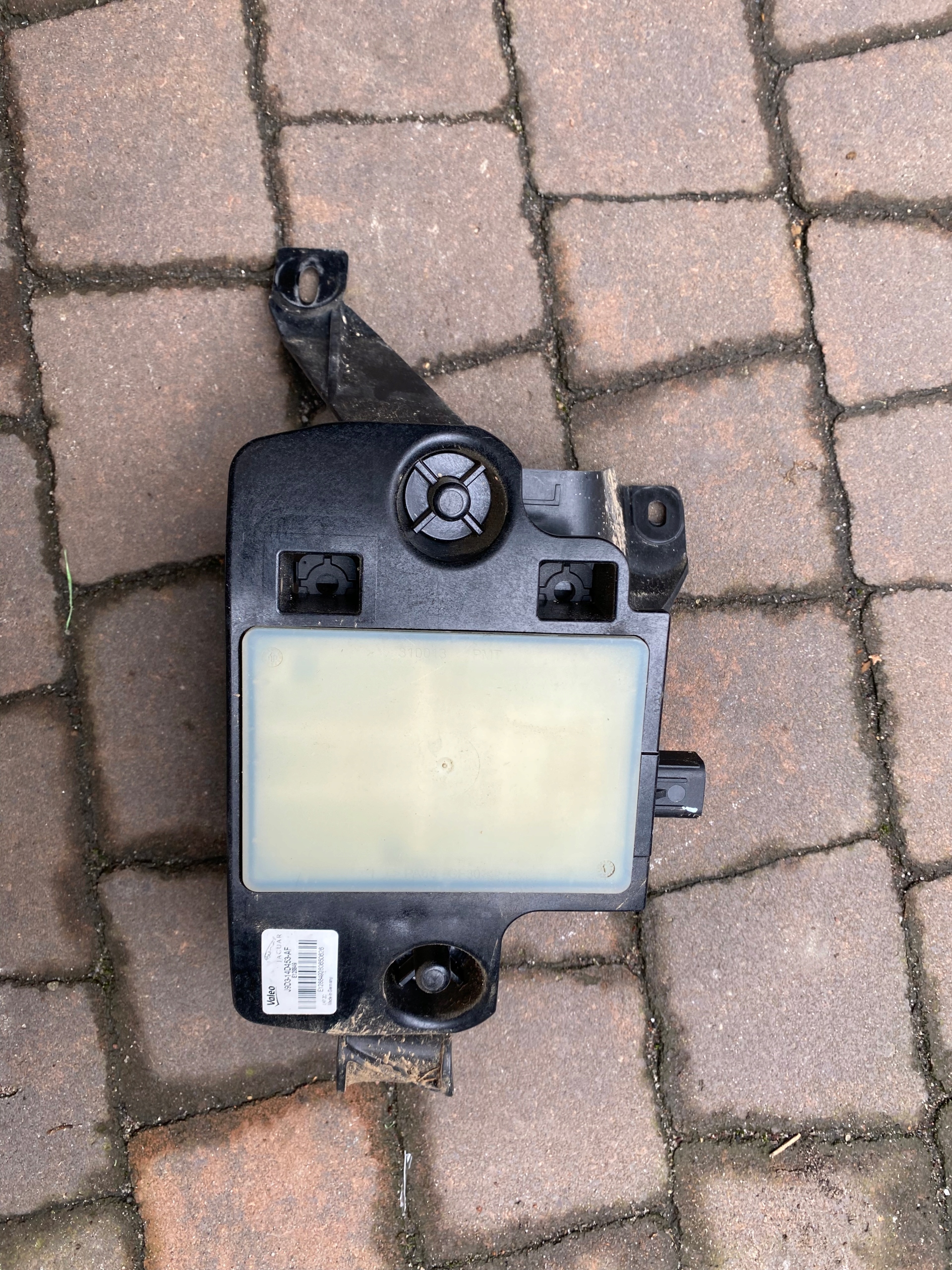 J9D3-14D453-AF - Jaguar IPACE X590 Датчик сліпих зон радар лівий