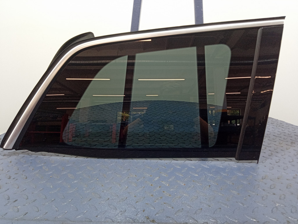 MERCEDES GLS X166 SZYBA KAROSERYJNA TYŁ PRAWA 16R 16604490