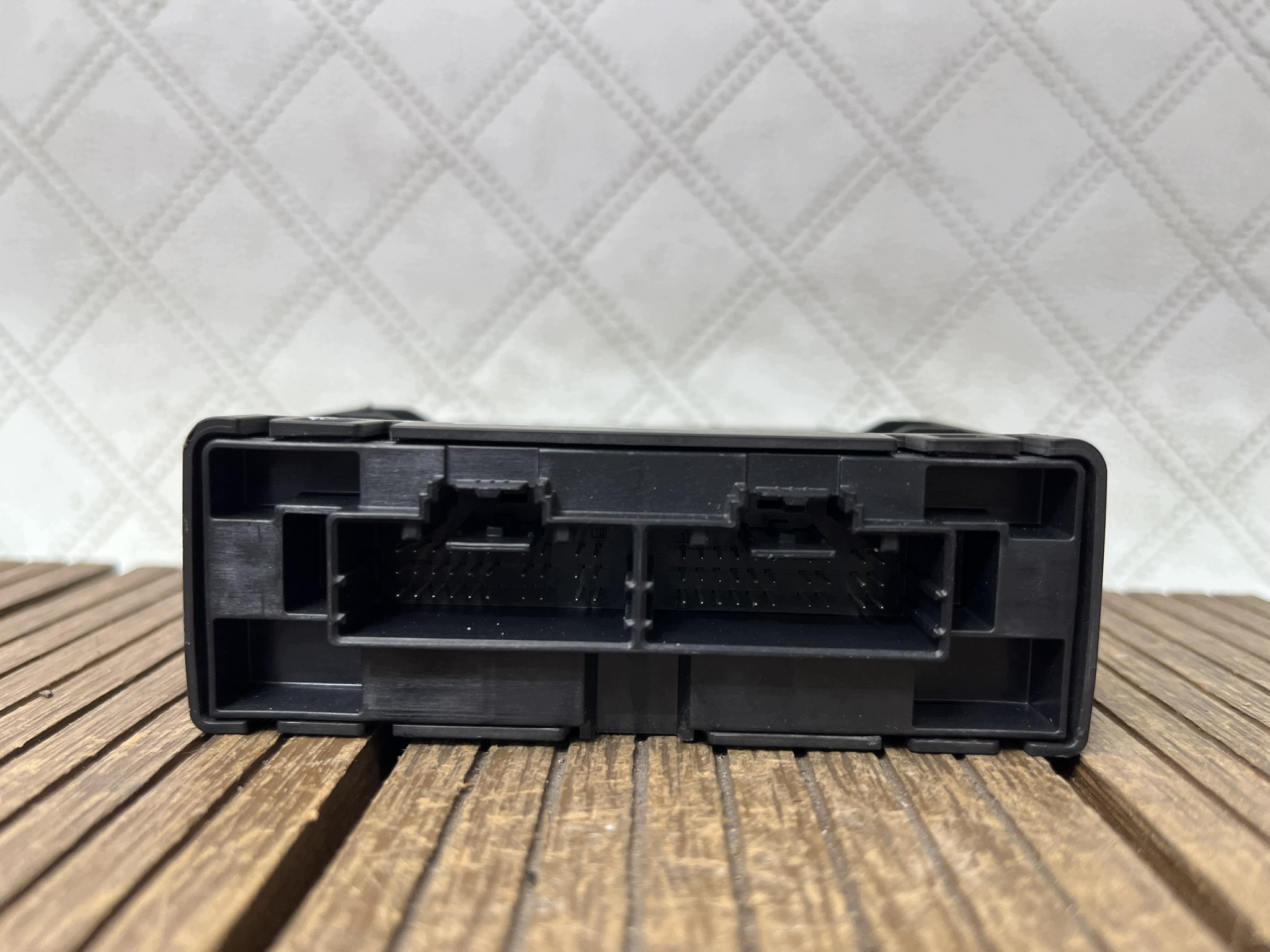 OPEL INSIGNIA B LIFT 20-22 module control unit 13536790 DRK GRY BLUE