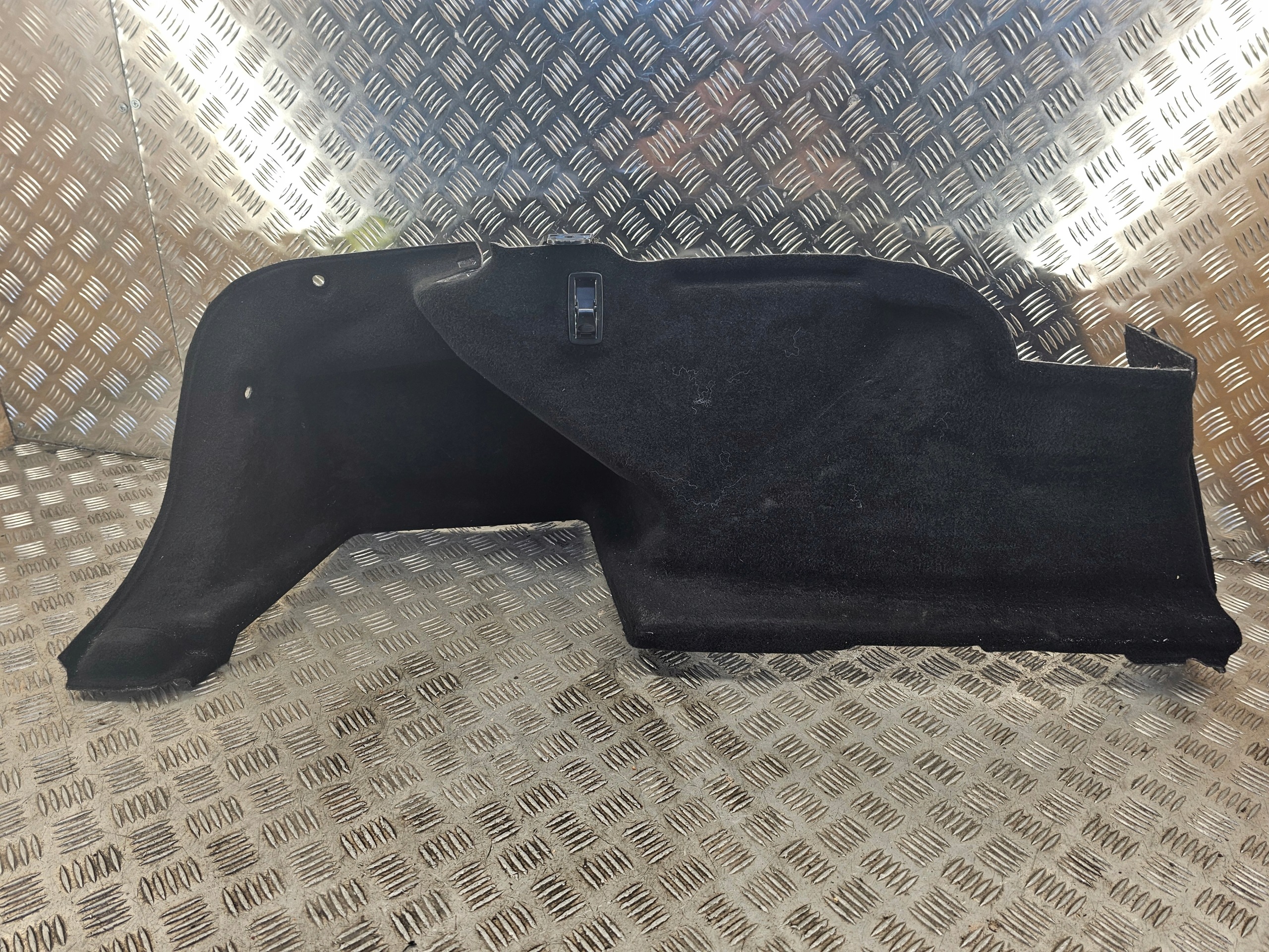 side upholstery boot left 7373581 sedan HYBRID BMW 5 G30
