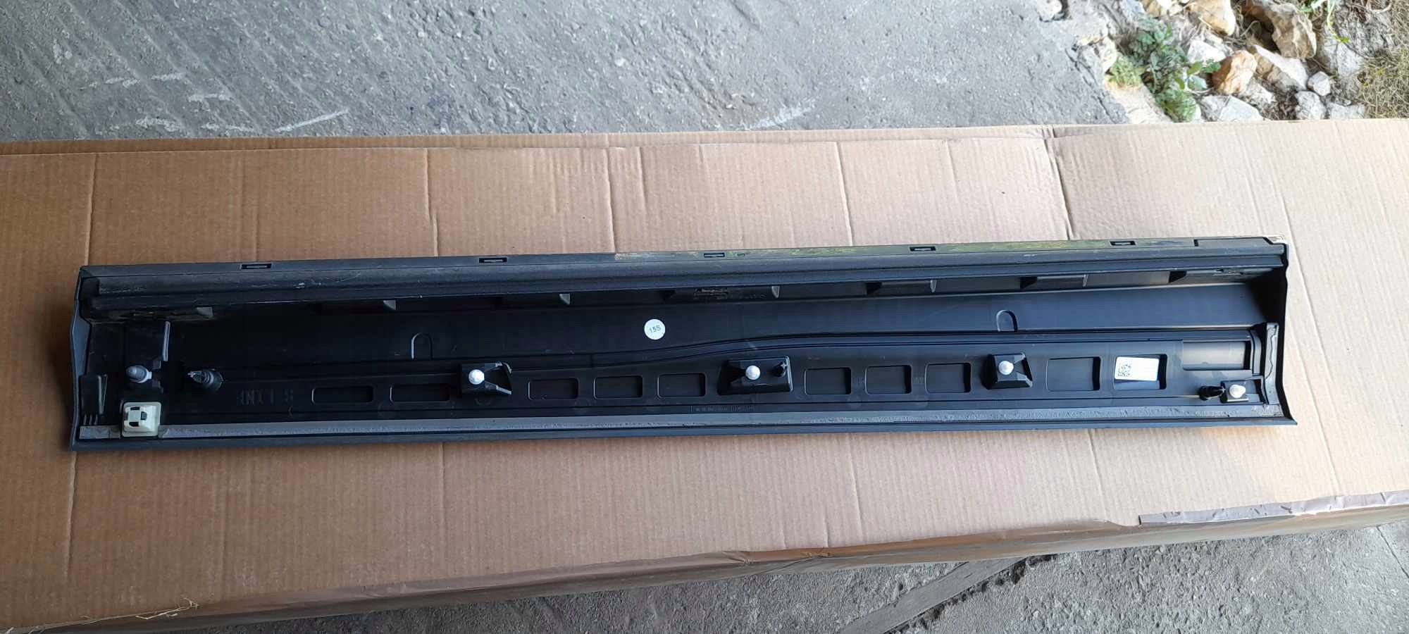 moulding door left front AUDI Q2 GA 2017- 81A853959A