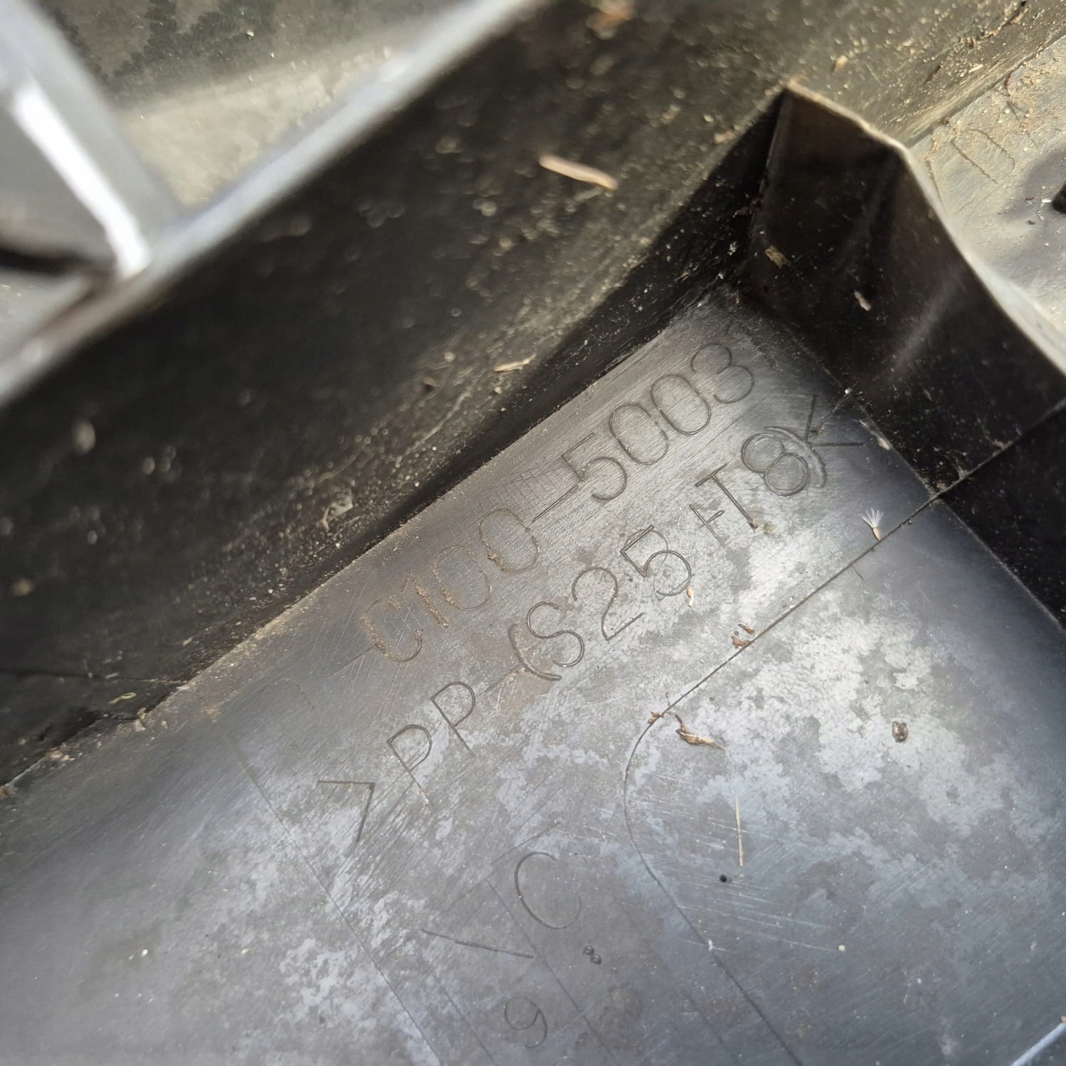 MAZDA 1 e PREMACY 99-01 Paraurti Anteriore Anteriore