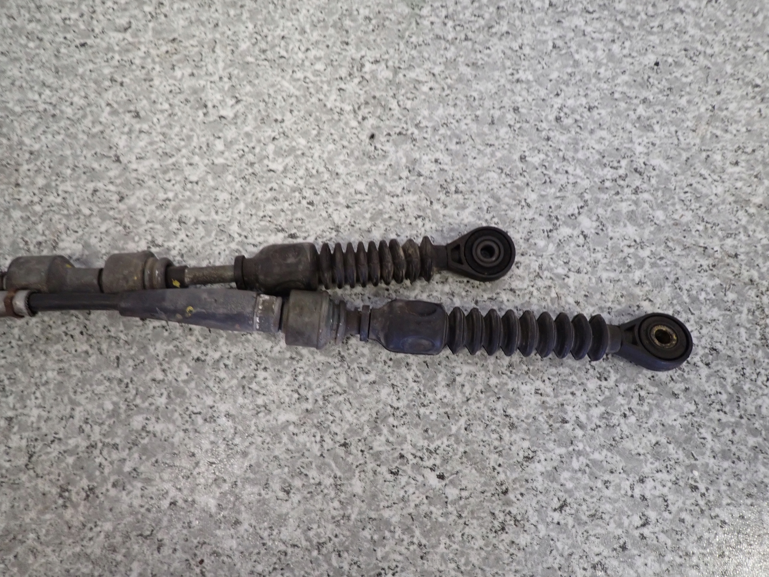 TOYOTA COROLLA E12 1.4 D4D 02- LINKI ZMIANY BIEGÓW Rodzaj skrzyni Manualna