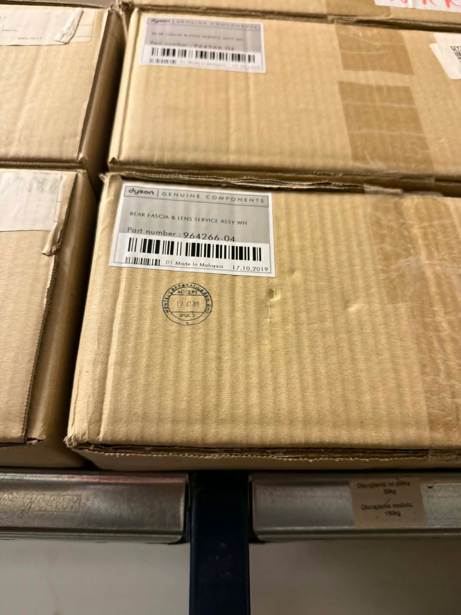 Zadní část palubní desky Dyson Airblade v bílé barvě 964266-04