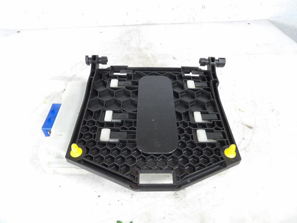 FORD MONDEO MK4 1.8TDCI fuse box 7G9T-14A073-DD