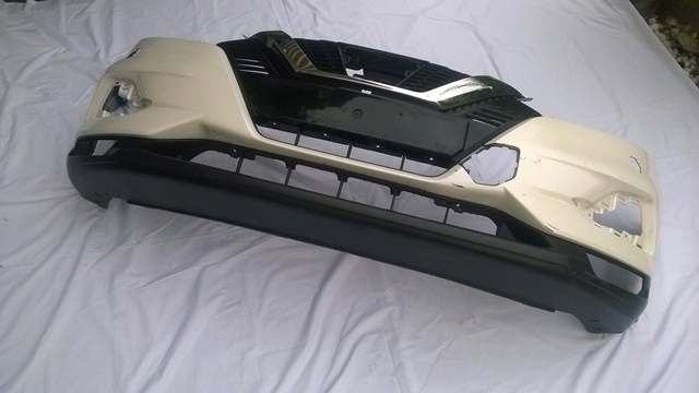 NISSAN QASHQAI II LIFT zderzak przód 62022-HV00H