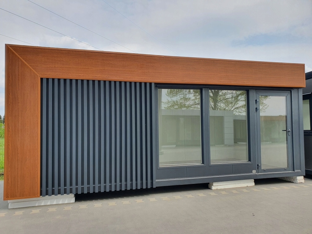 PAWILON HANDLOWY KOMIS SKLEP KIOSK KONTENER 7 x 4