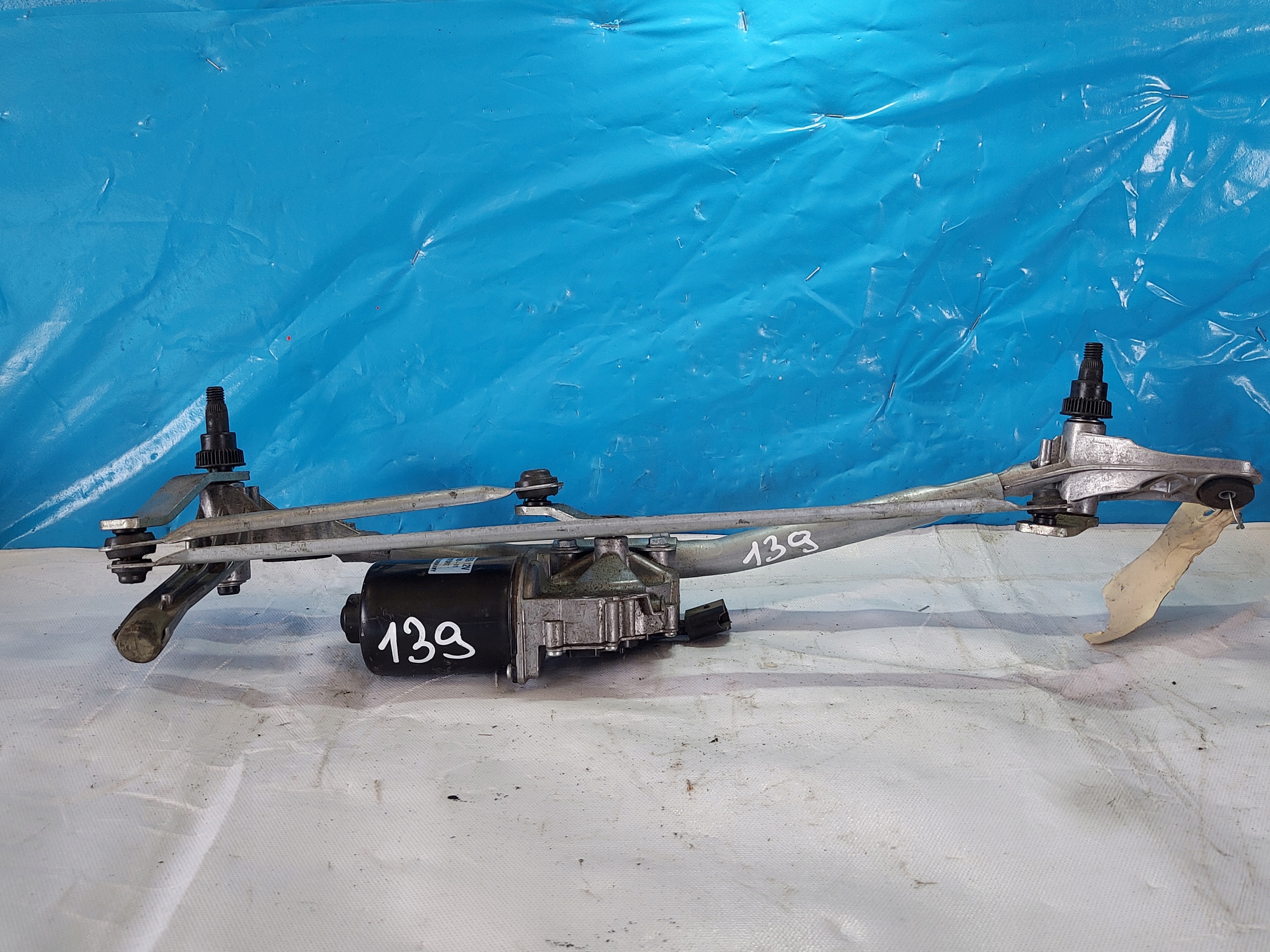 wiper mechanism BMW E92 7161711 front