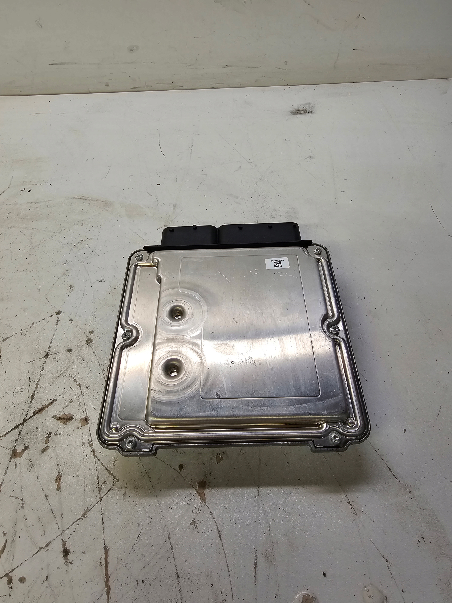 computer control unit of the engine AUDI A4 B8 8K2907115AF