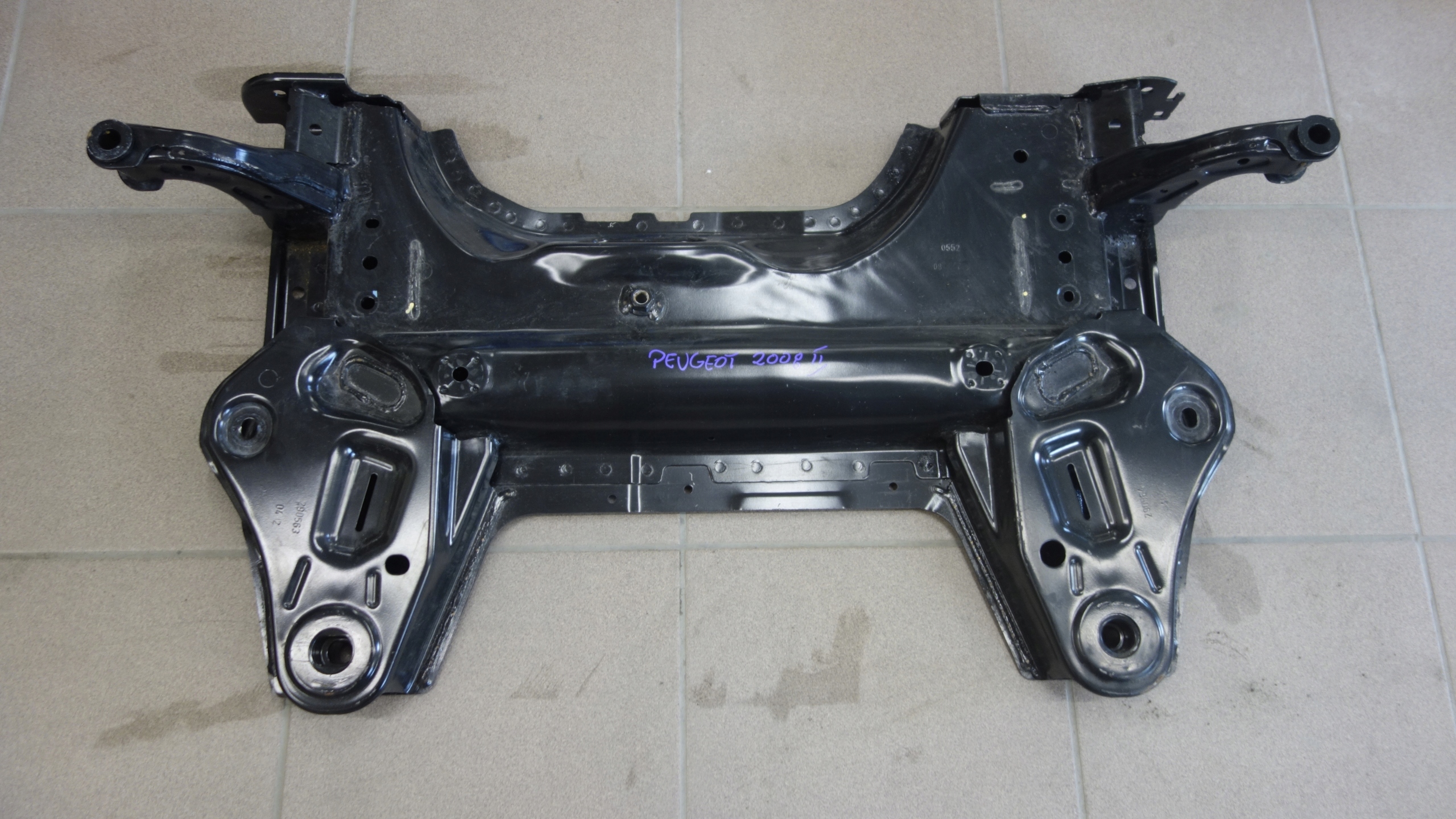 PEUGEOT 2008 II ТЕЛЕЖКА САНИ 9836307280