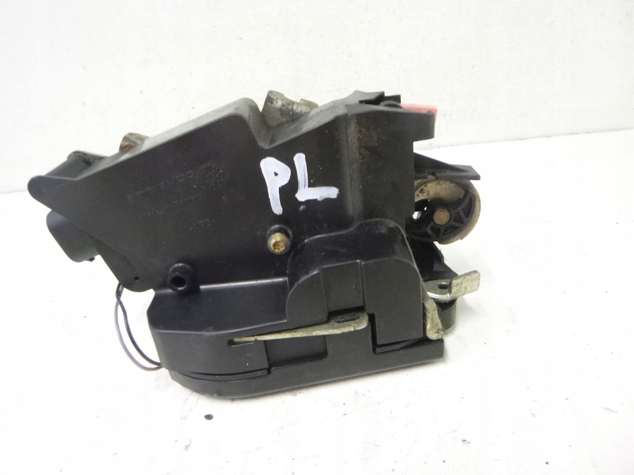 lock door front left Mercedes Vaneo W414 2003r.