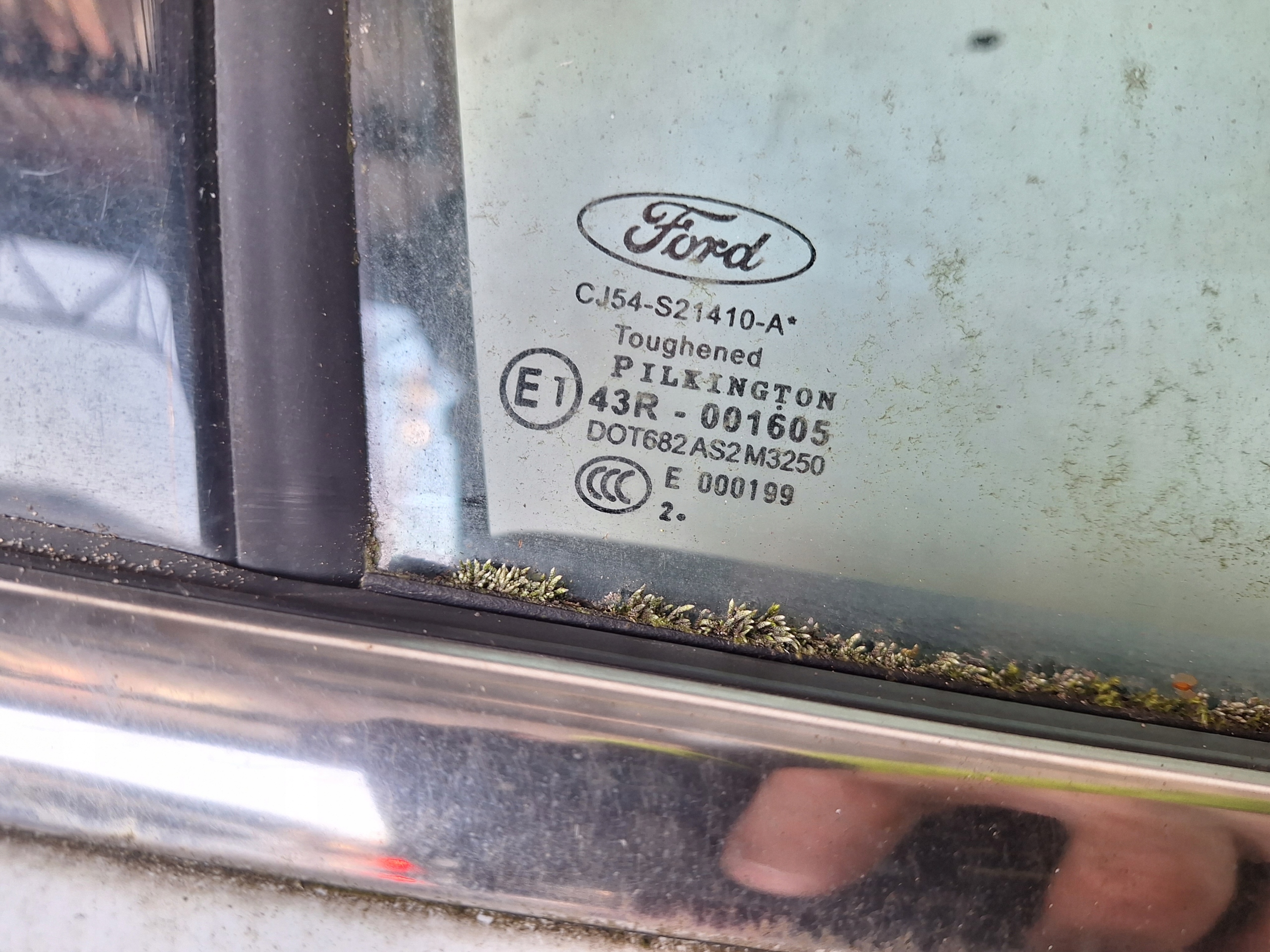 FORD KUGA MK2 12-> door right front 5D