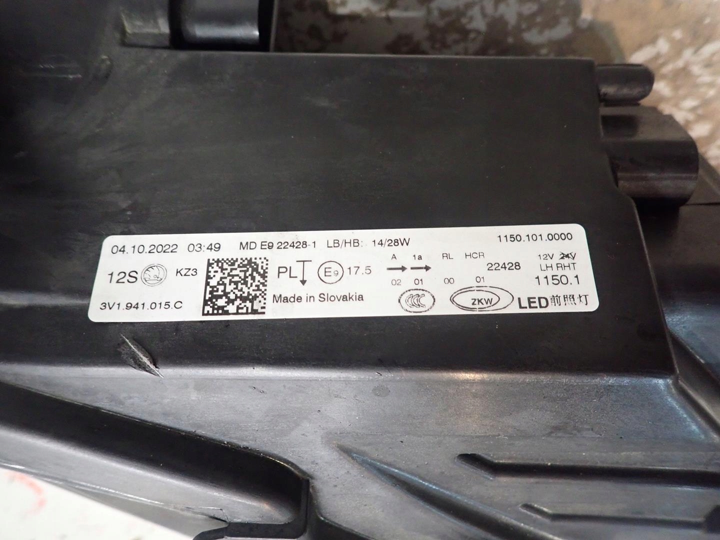 light front left SKODA SUPERB III LIFT 19 FULL LED