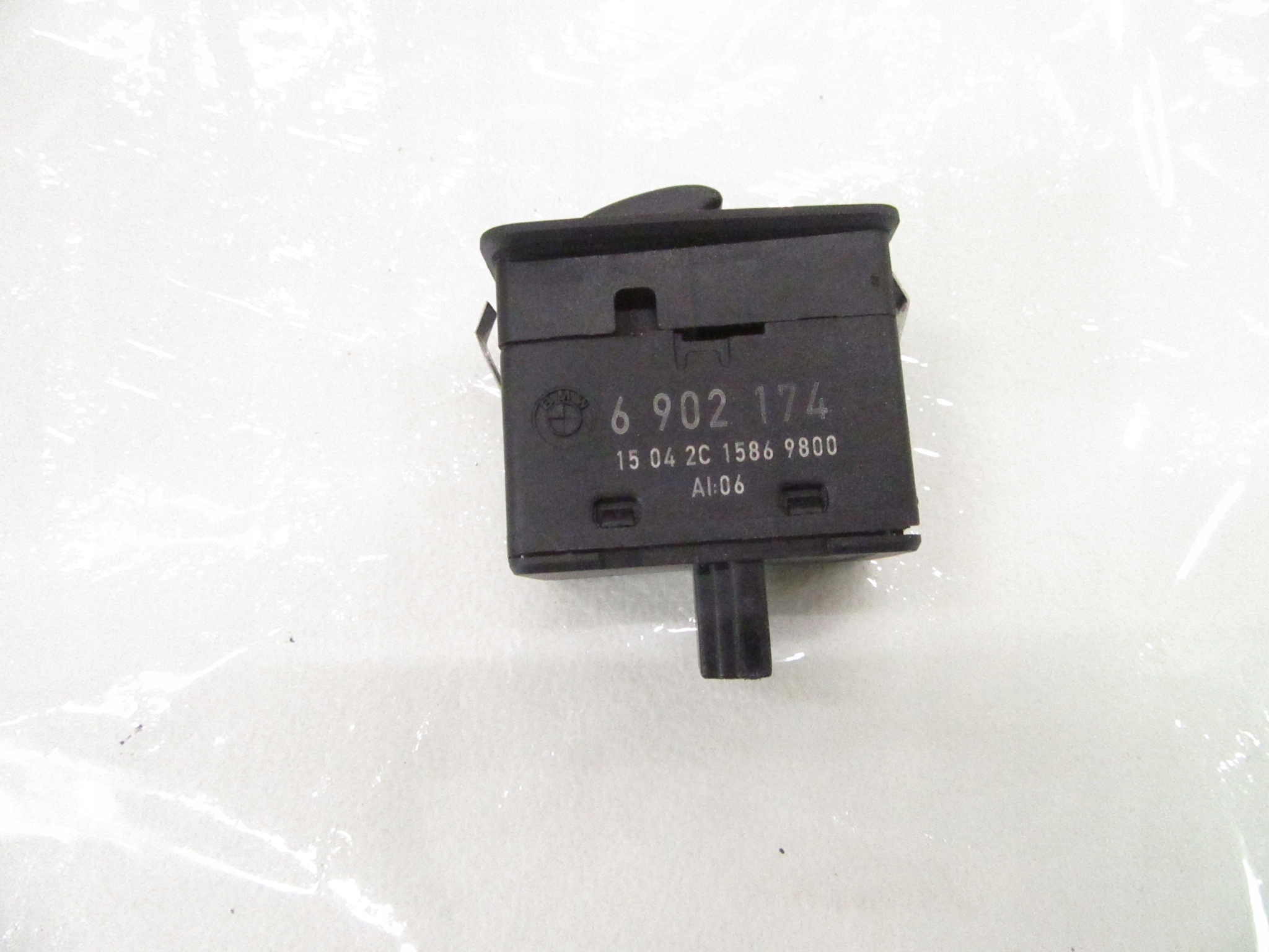 switch button windows rear part BMW e46 sedan KOMBI