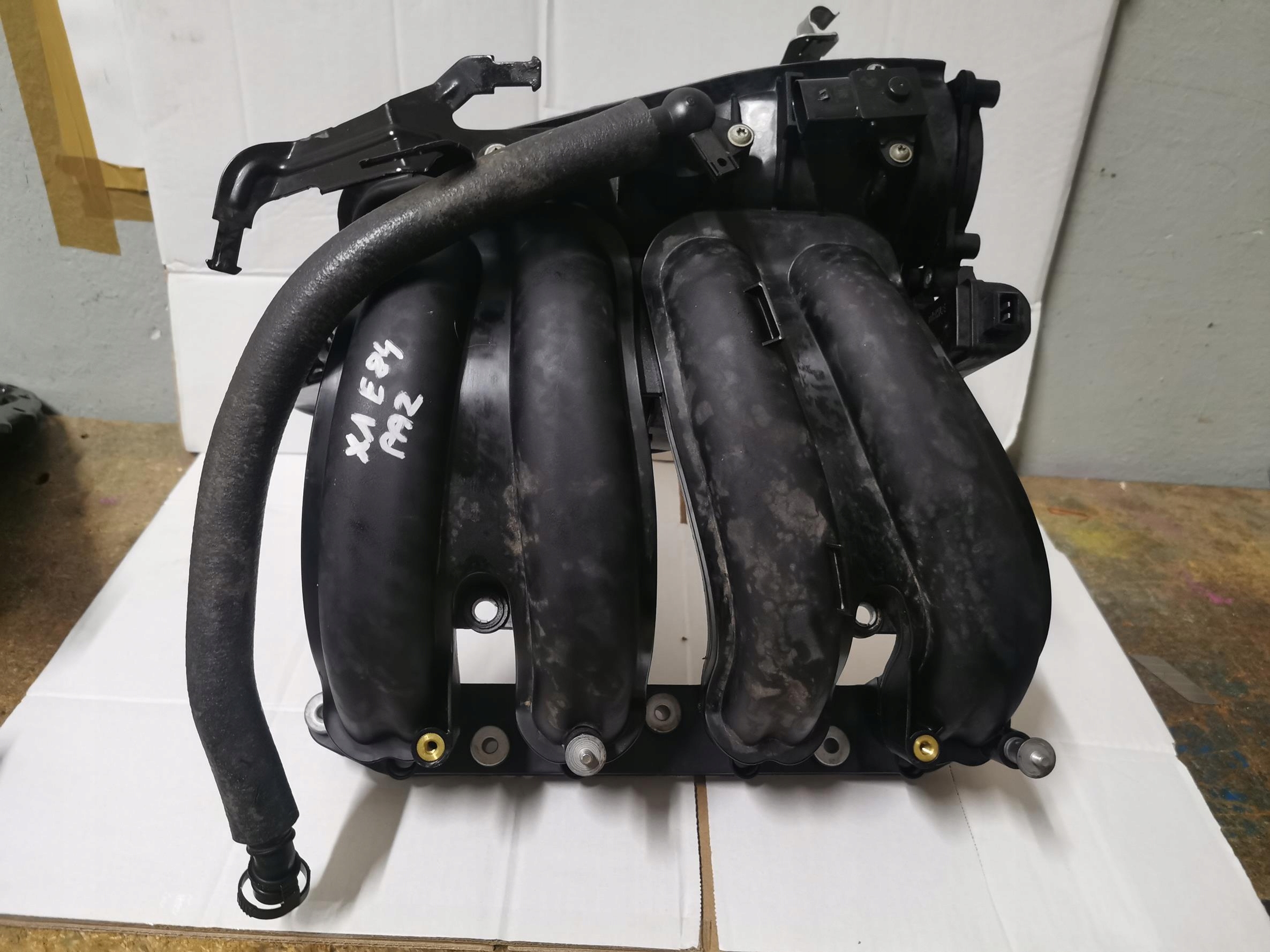 intake manifold BMW X1 E84 LCI 2.0B 150KM 7560234