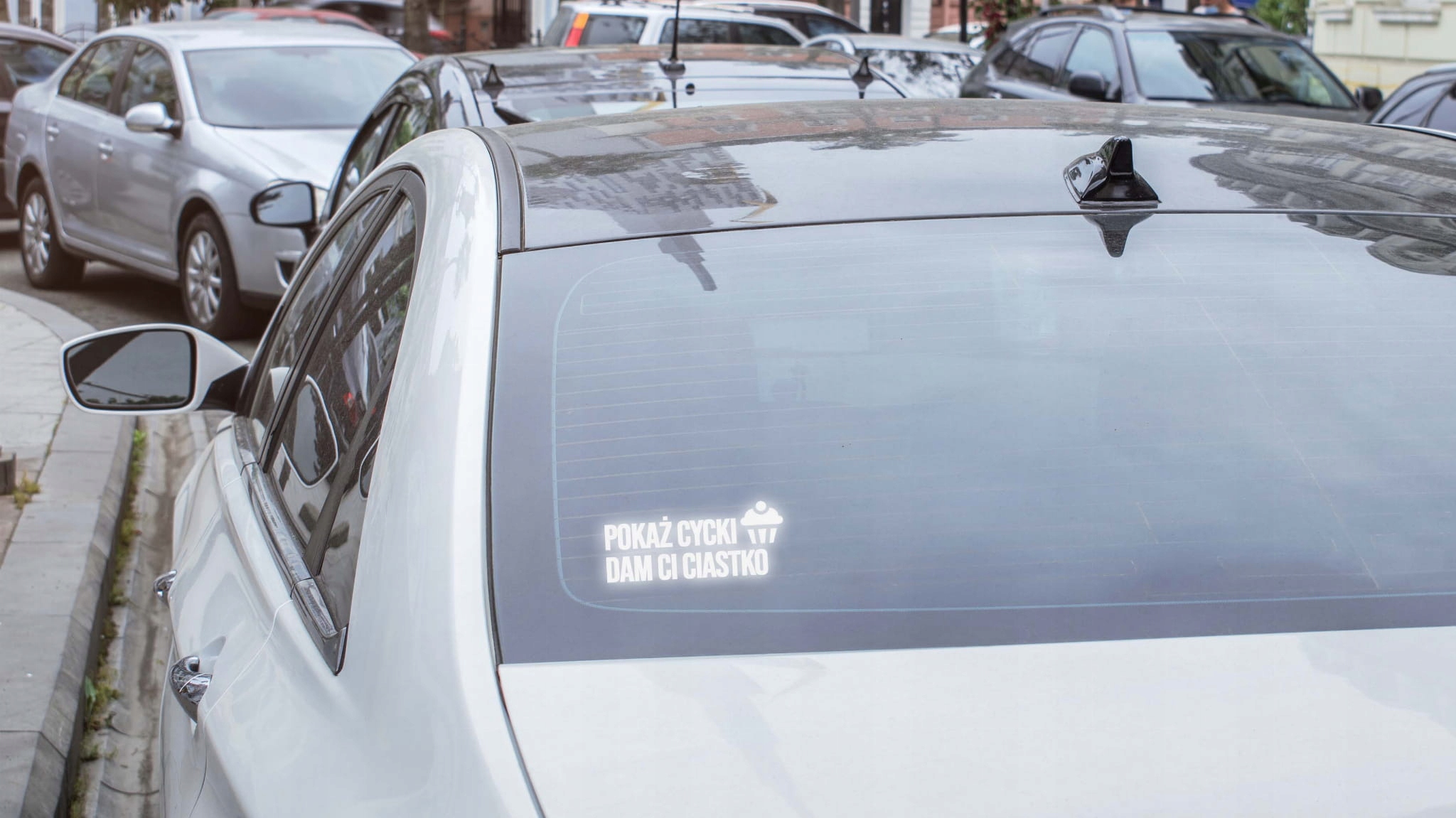 Naklejka Pokaż Cycki na samochód na auto ODBLASKOWA| HOLOGRAM Producent Inny