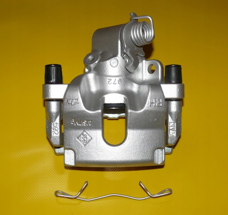 972 38 - ЗАДНИЙ ПРАВЫЙ ЗАЖИМ RENAULT LAGUNA 3 III 300/11 07-15