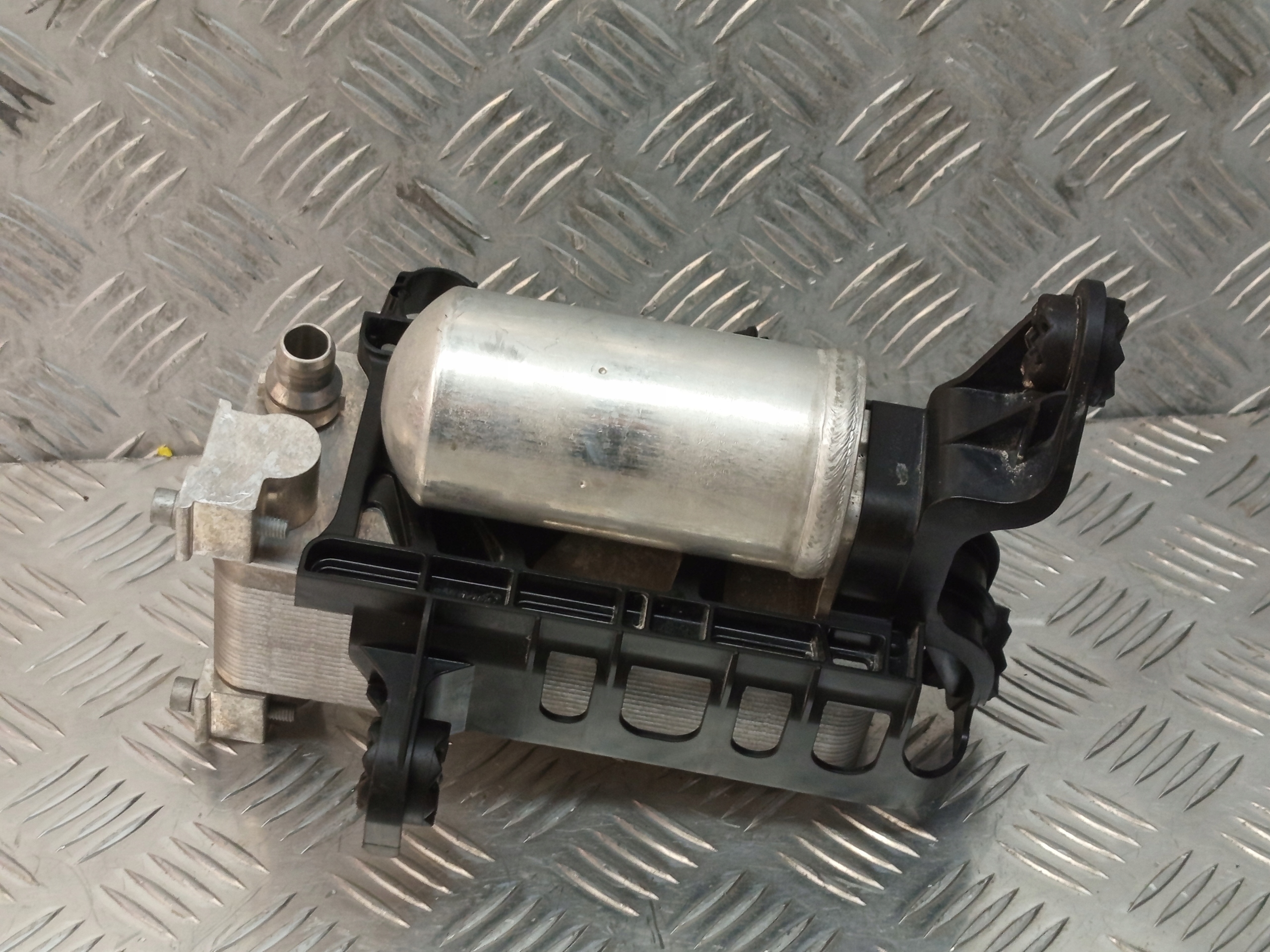 BMW I3L G28 I4 G26 конденсатор кондиционера 9476767