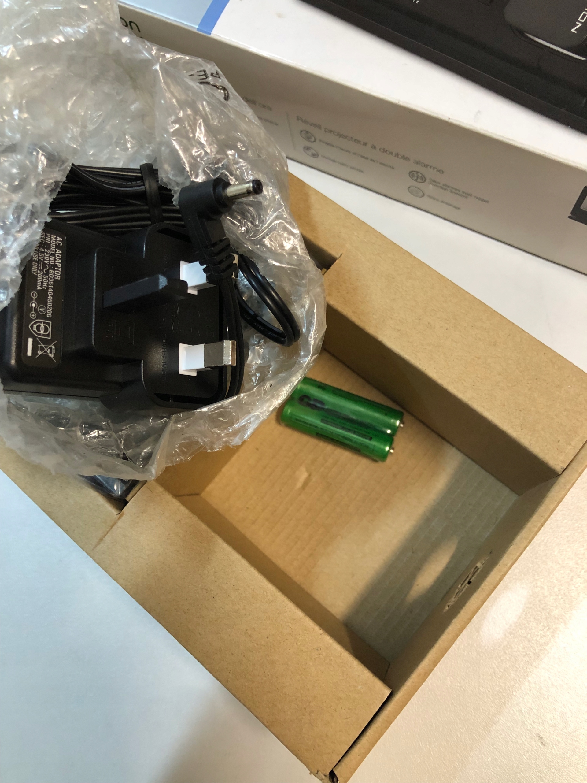 Oregon Scientific Klasyczny budzik projekcyjny RM308P Marka Oregon Scientific