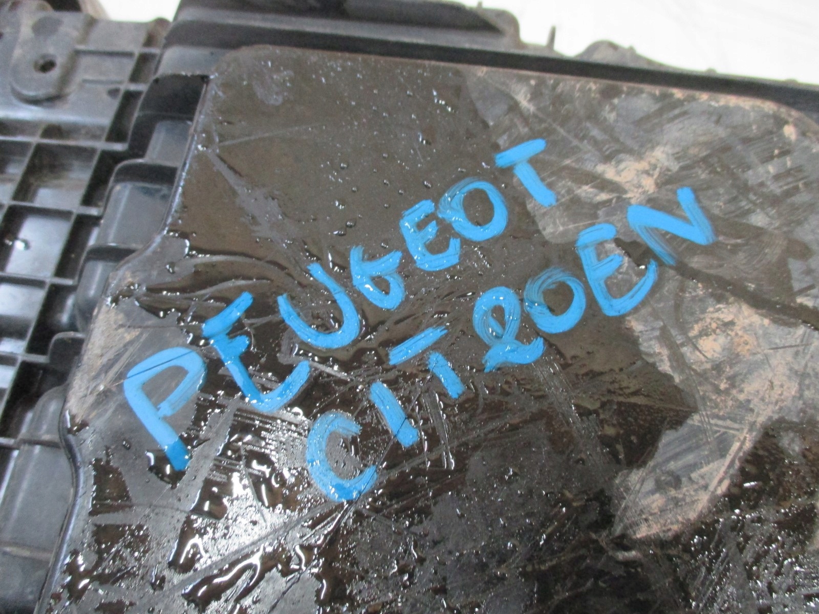 Behälter ADBLUE PEUGEOT 3008 P1002560 €6.3