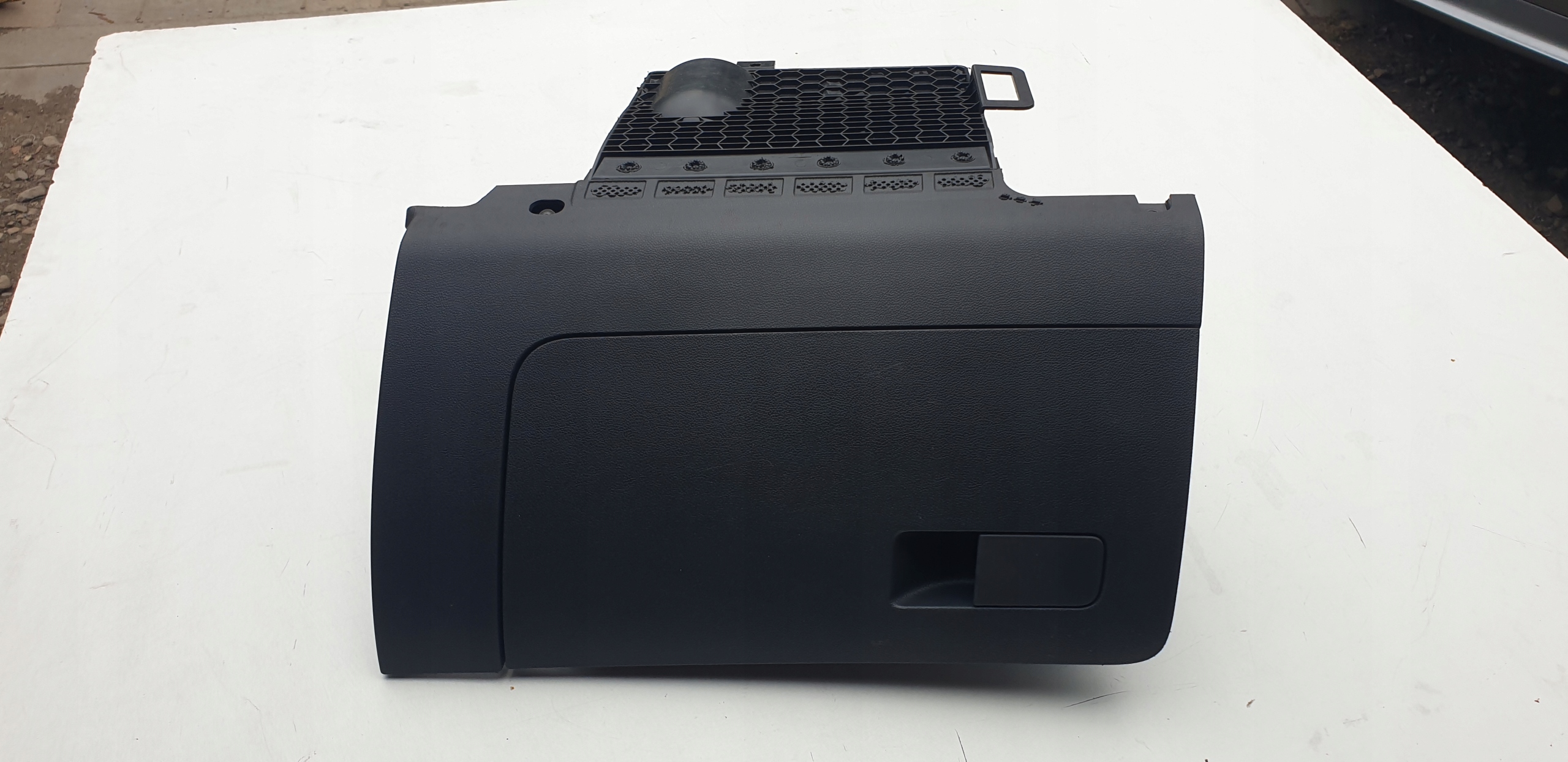 Skoda Rapid Schowek pasażera 5JB857097H