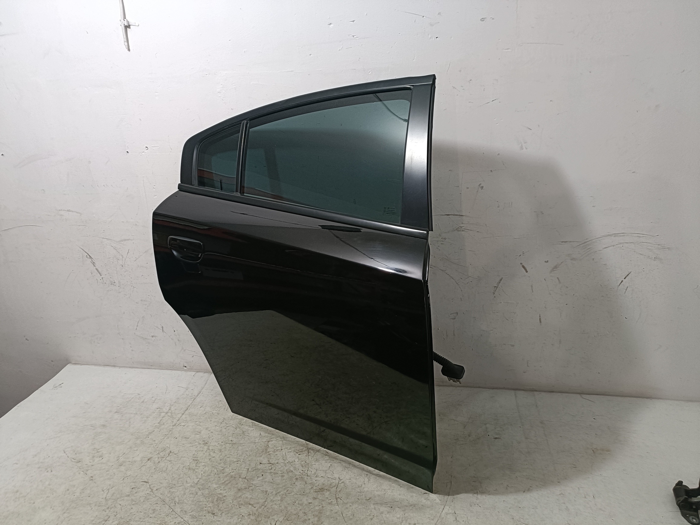 DODGE CHARGER 2019- door right rear part rear. PX8 complete