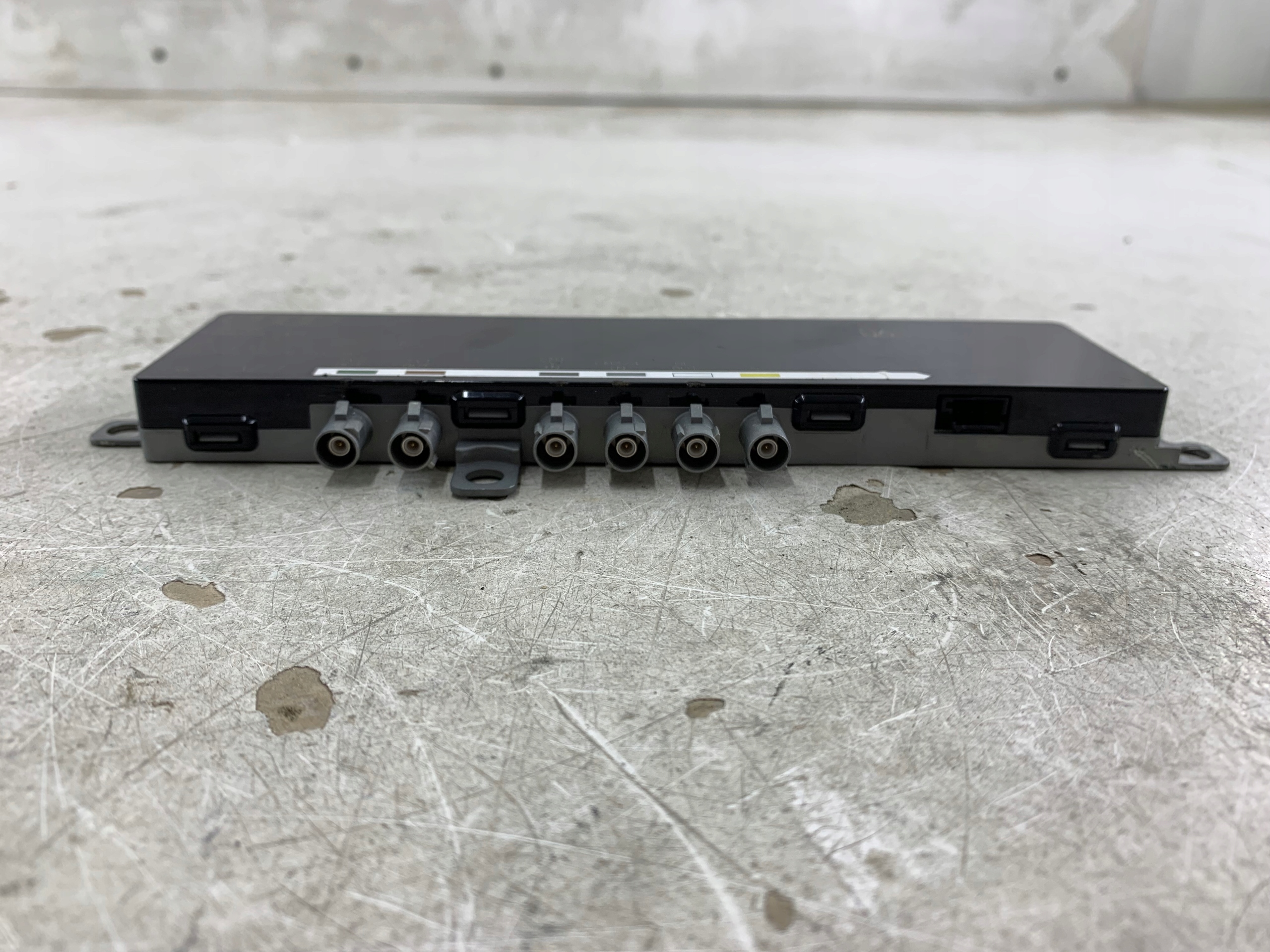 AUDI A6 C6 module amplifier TELEWIZYJNY aerial 4F9035225F