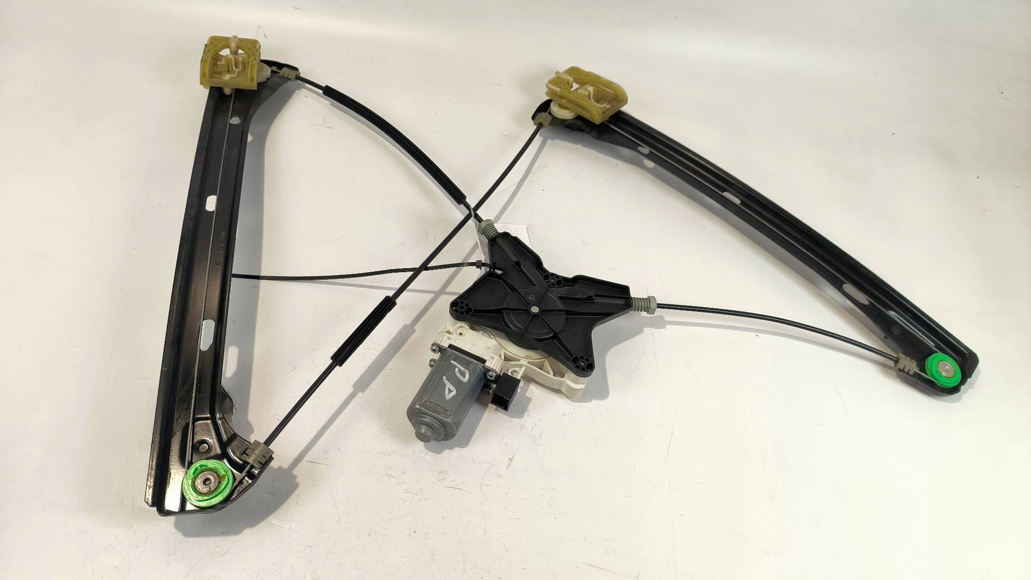window regulator right front EU 4K0959802 VOLKSWAGEN PASSAT B8