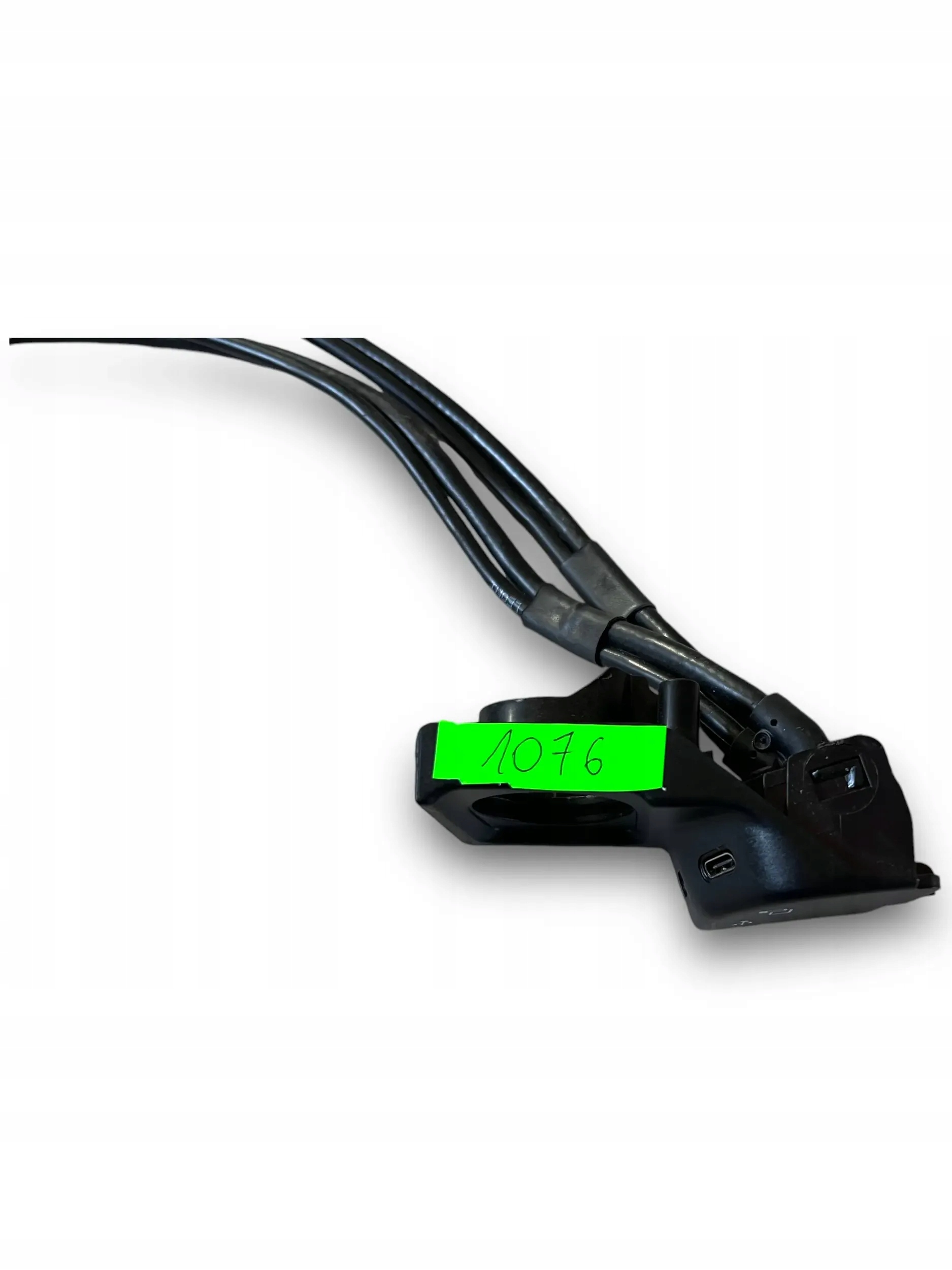 MERCEDES W167 Adapter, Stecker USB A1678209500 @M