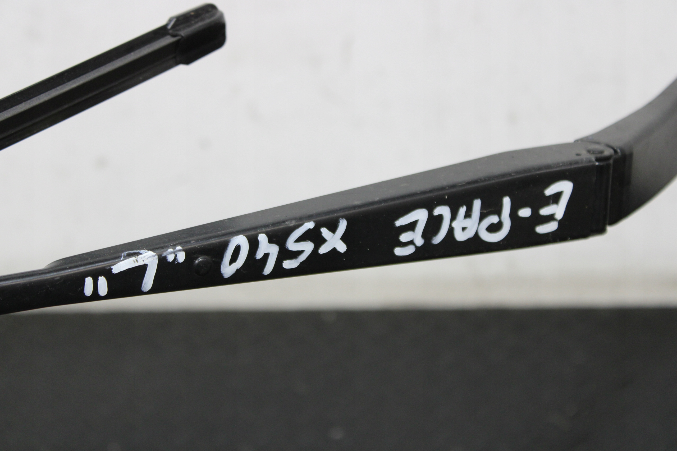 wiper arm wiper left JAGUAR E-PACE X540 LIFT