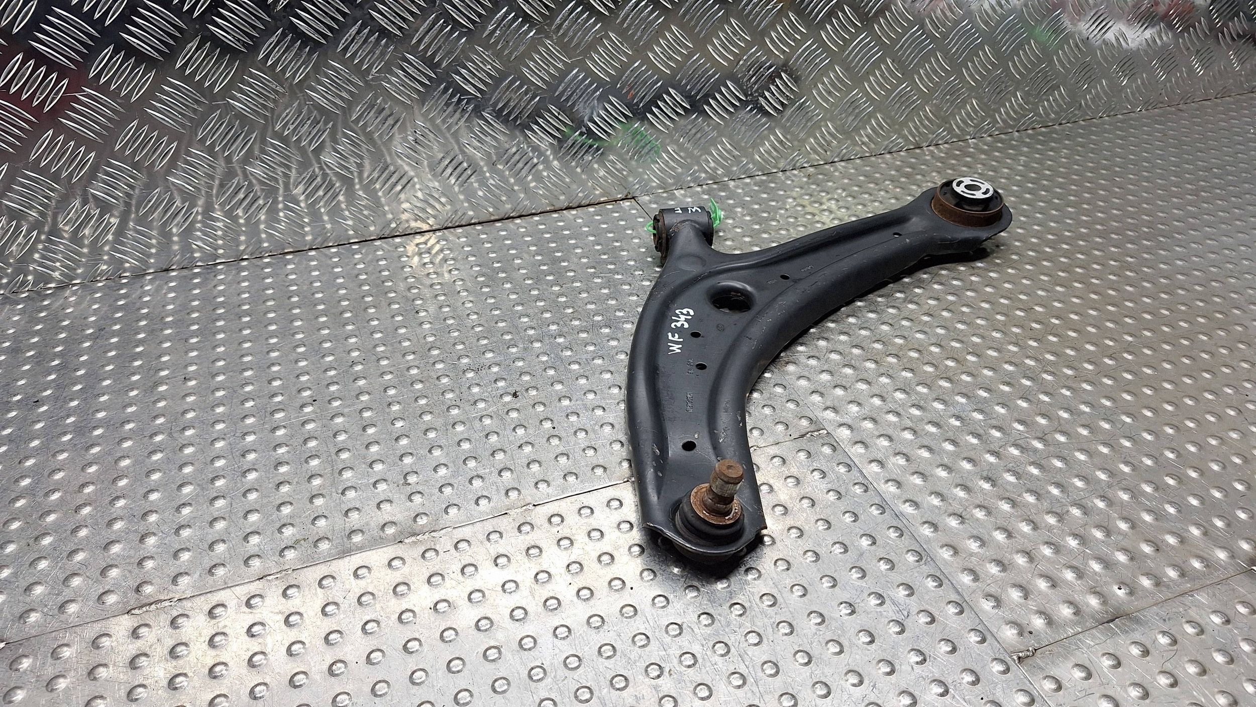 arm left front H1BC-3051L FORD FIESTA MK8
