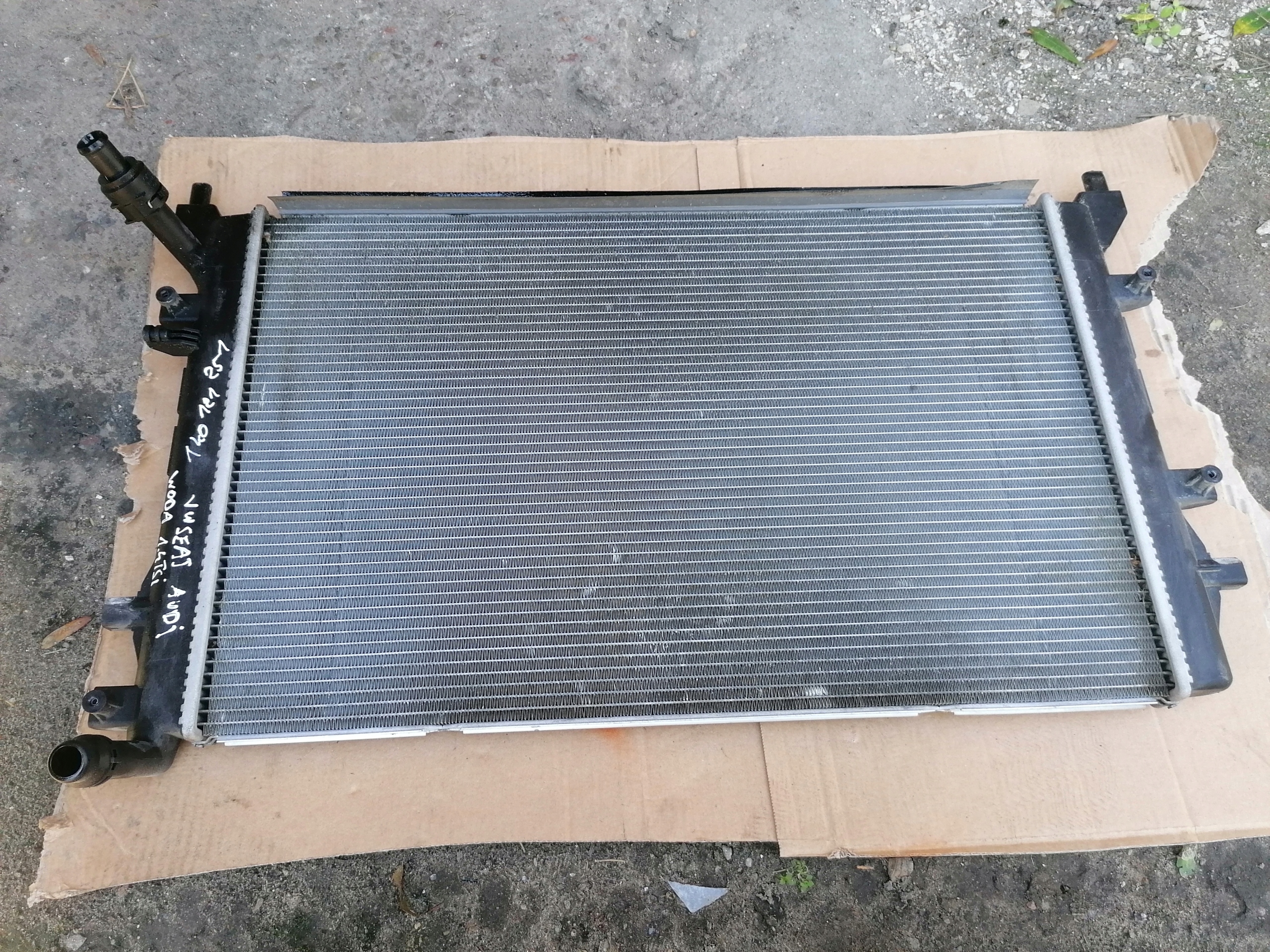 ALTEA XL РАДІАТОР INTERCOOLERk0121251cm 1,4 TSI