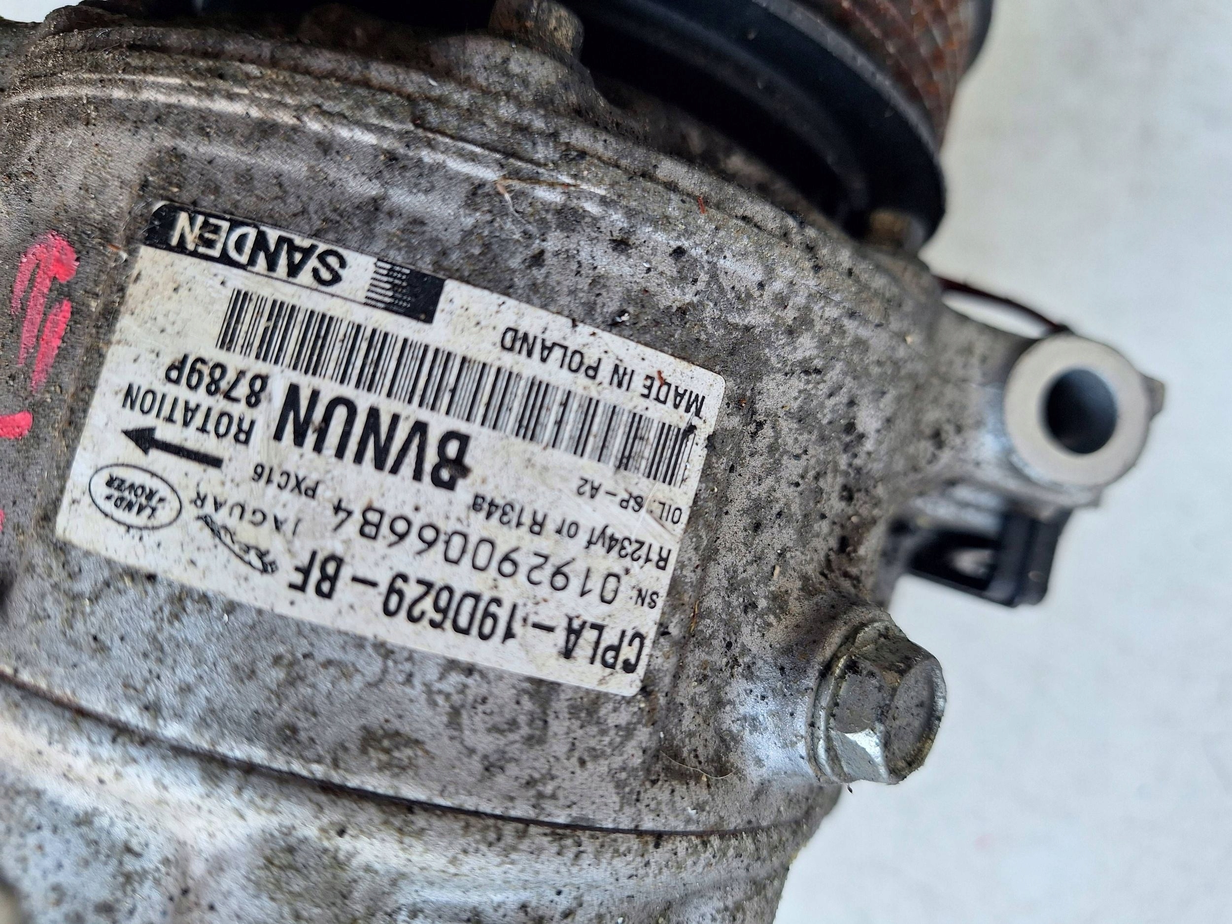 LAND ROVER EVOQUE and LIFT 14-18 compressor AC CPLA-19D629-BF