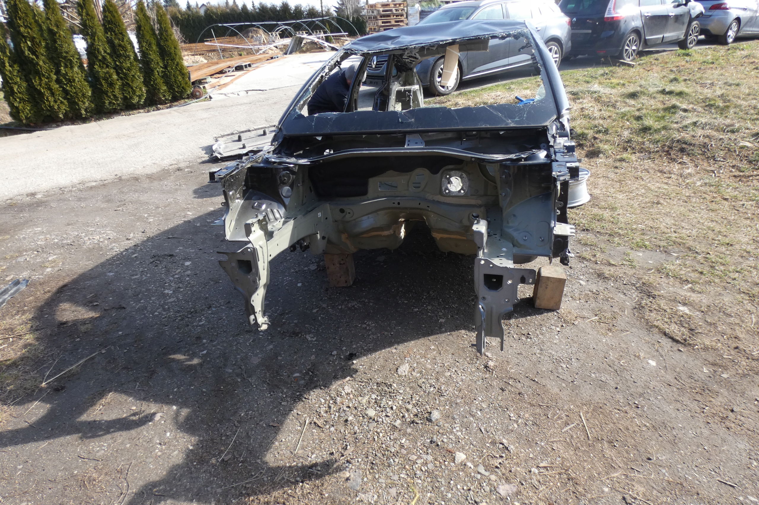 CITROEN III C4 čtvrtka pravá předek 2023R.