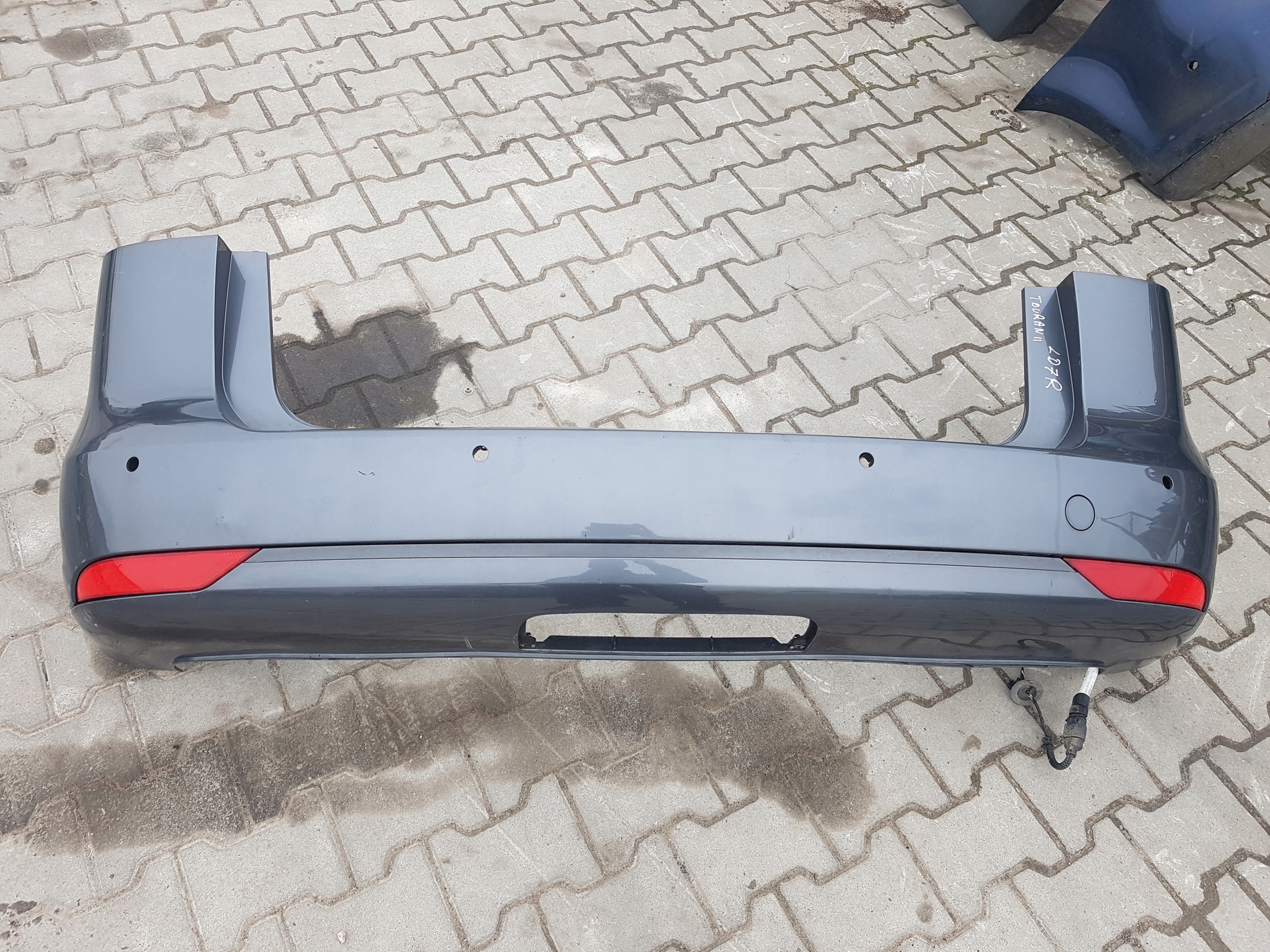 VW TOURAN 2 II 10-15r ZDERZAK TYŁ TYLNY LR5T