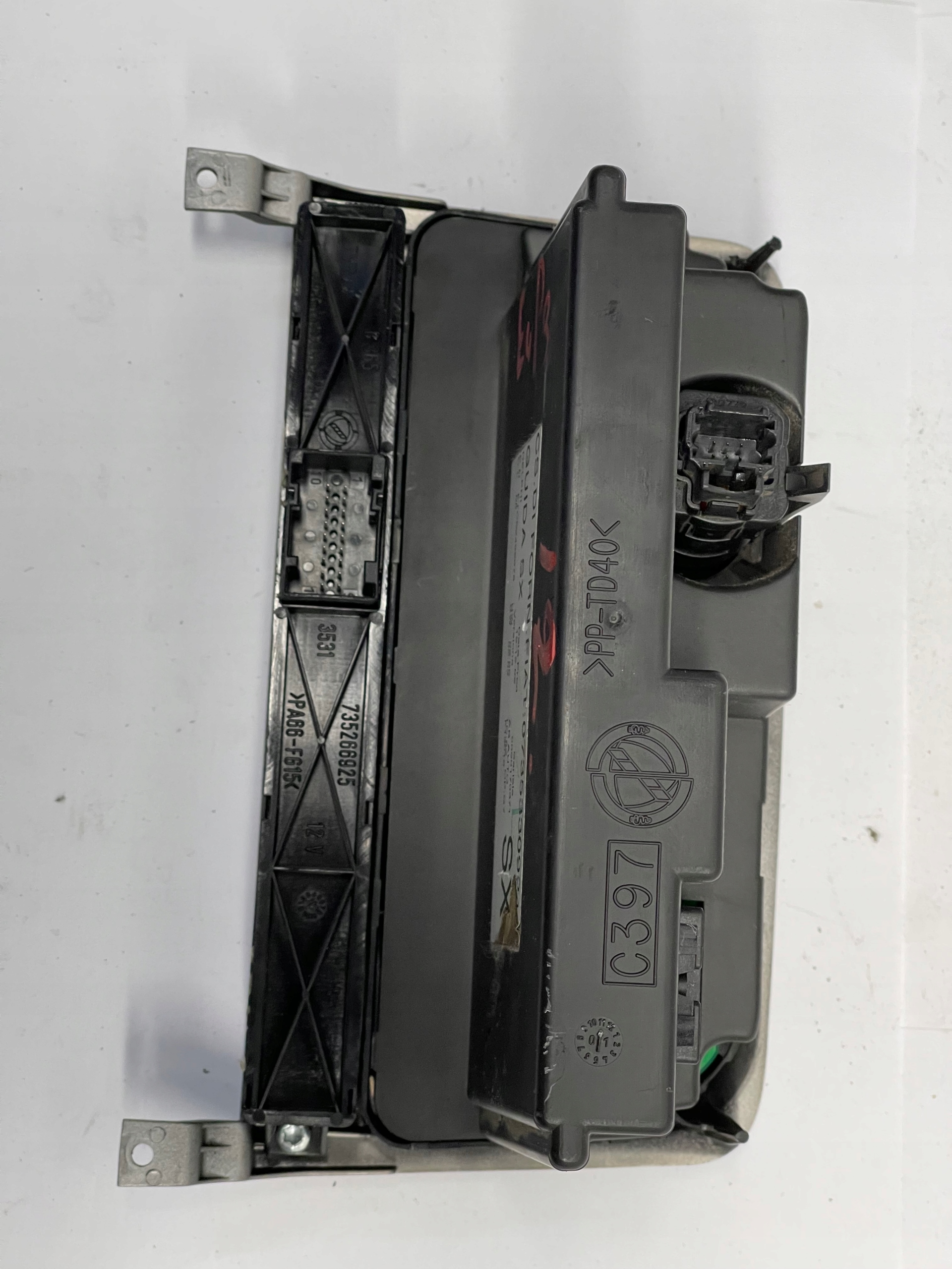 Schalter des warnblickschalters Alfa Romeo OE 735266925